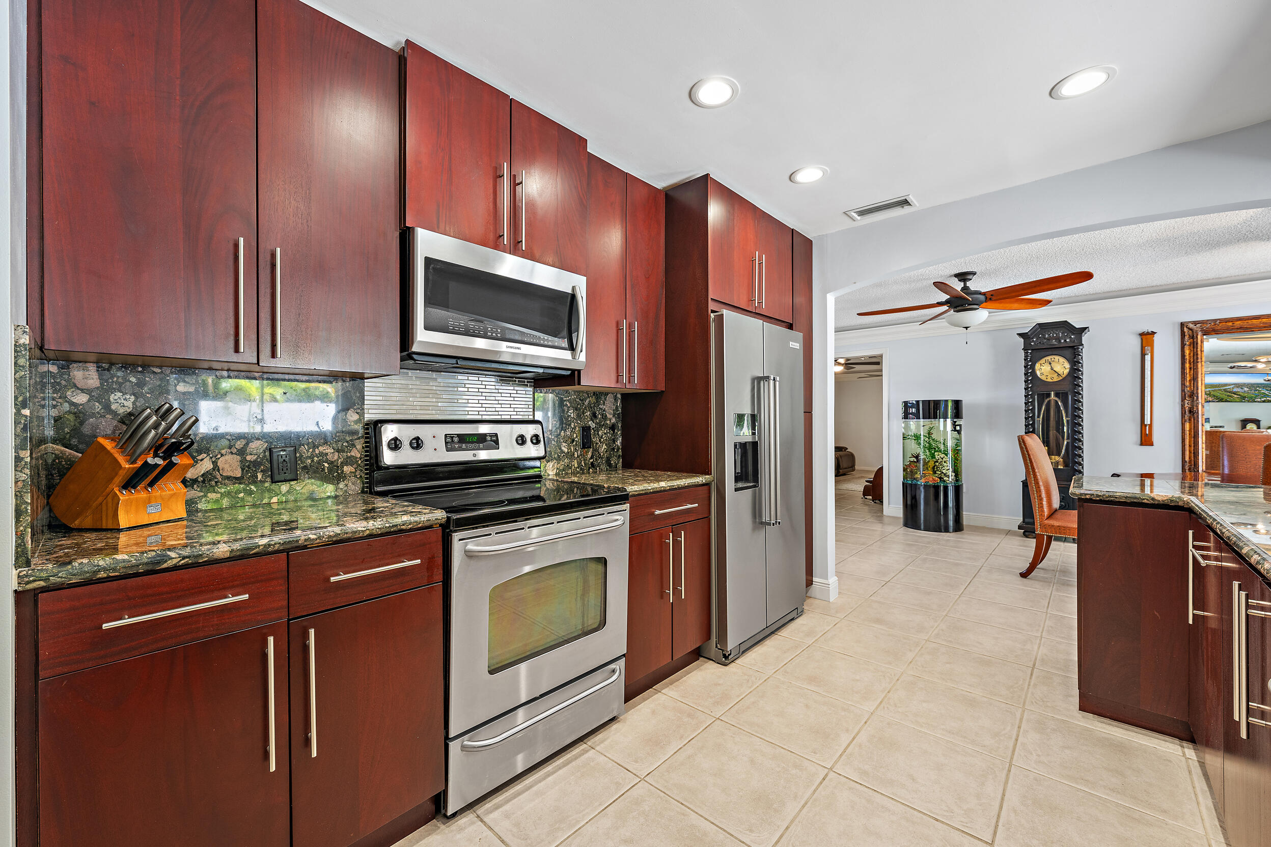 2442 Snug Harbor Drive