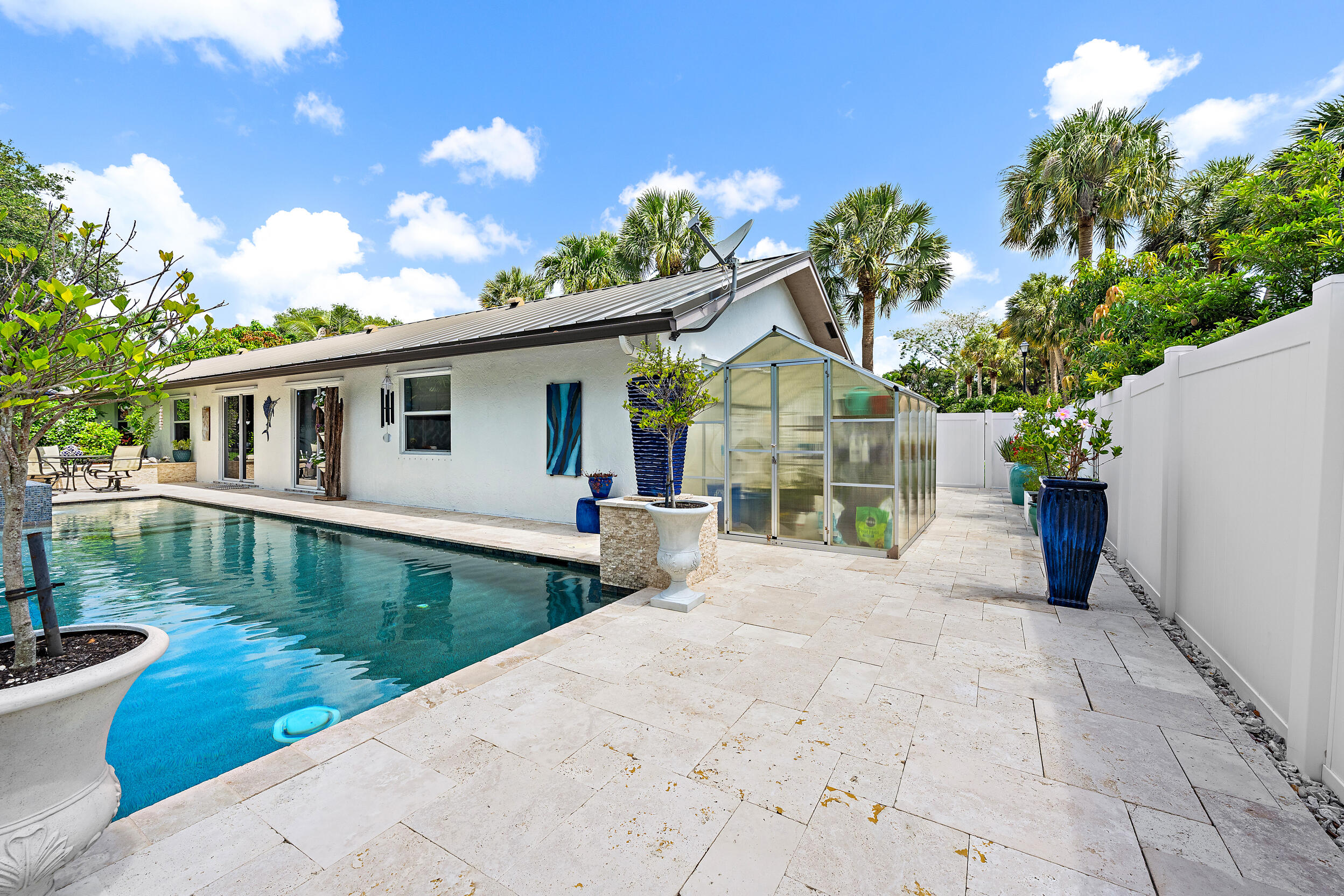 2442 Snug Harbor Drive