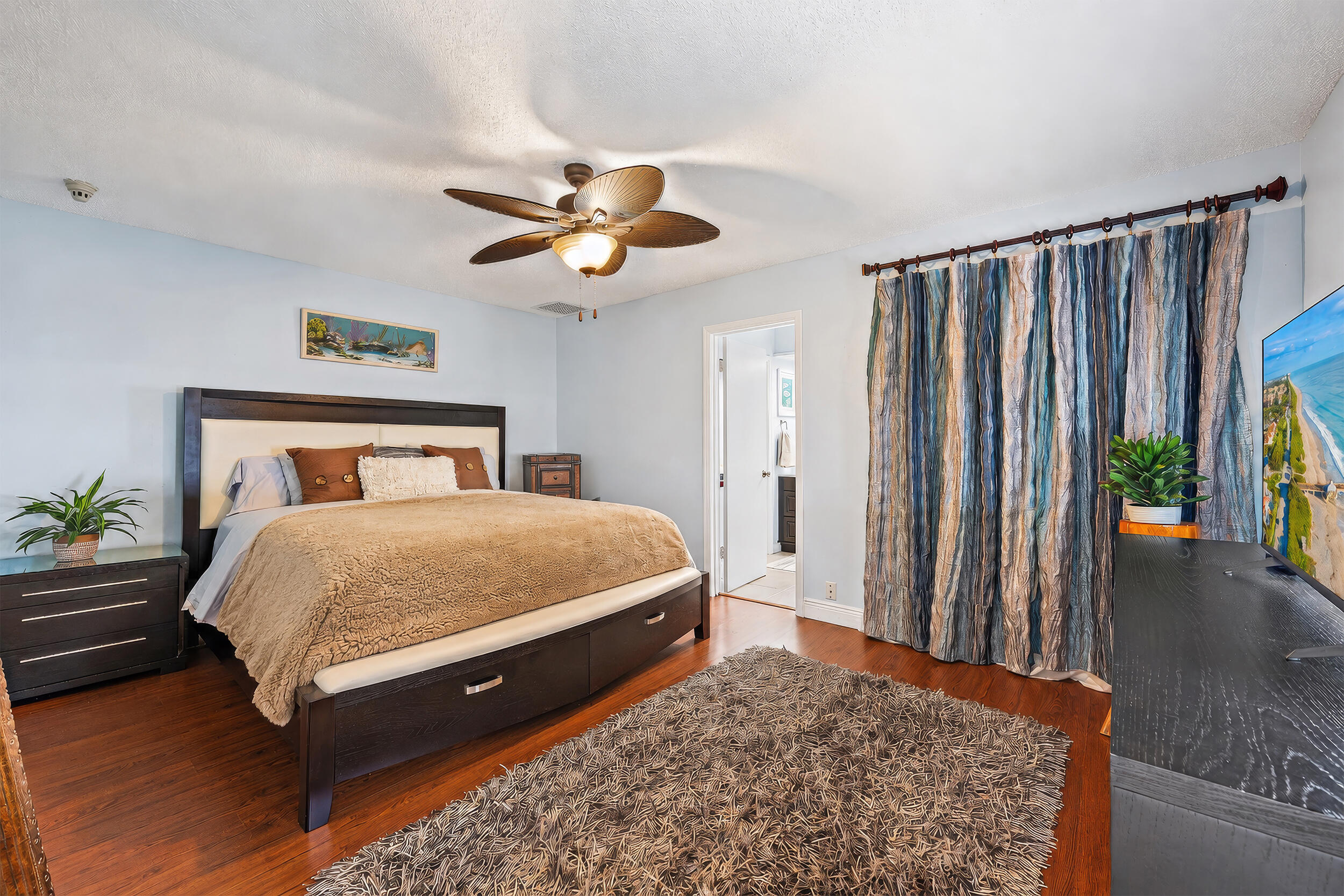 2442 Snug Harbor Drive