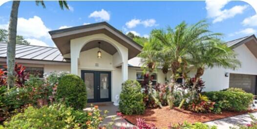 2442 Snug Harbor Drive