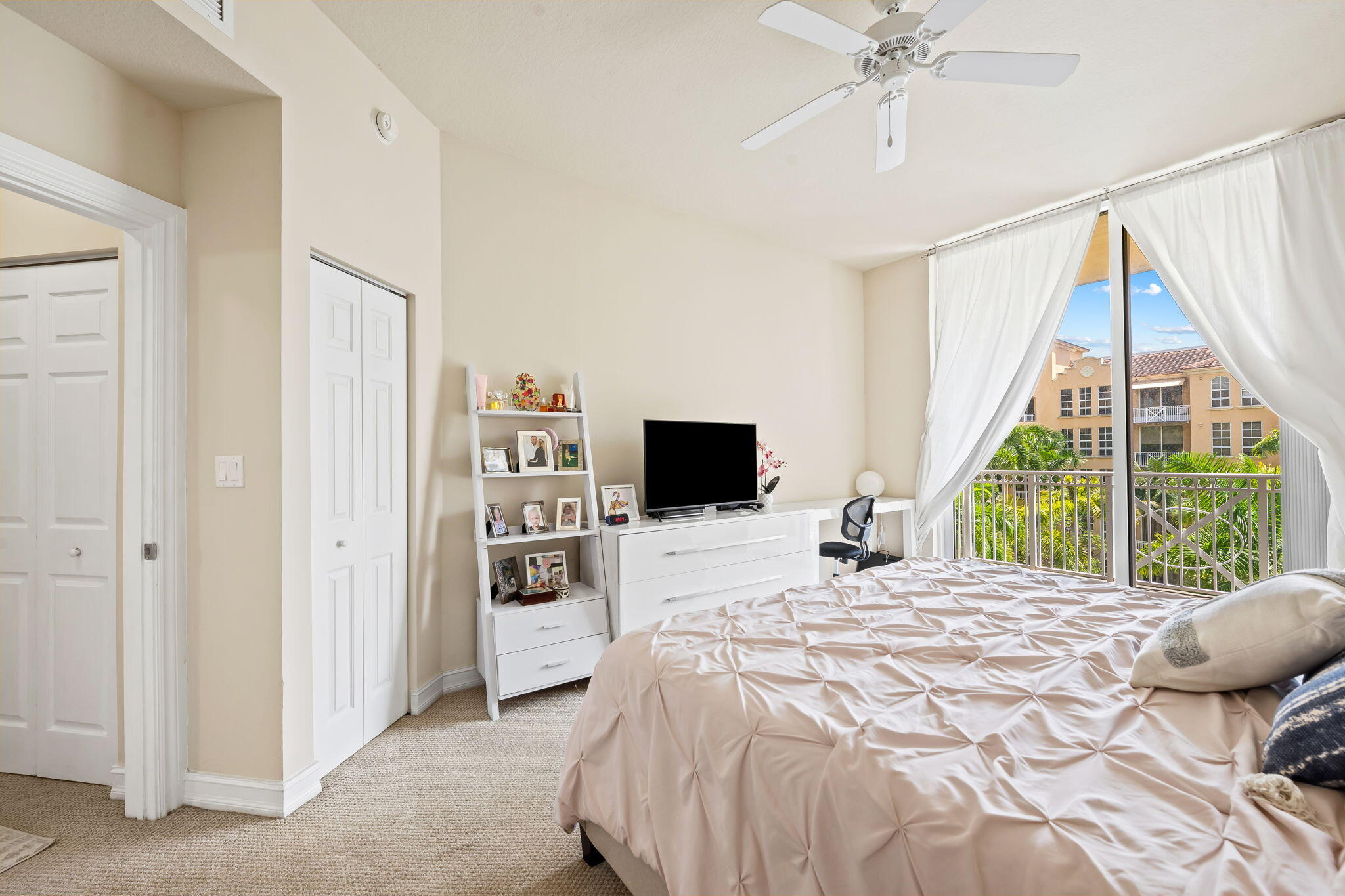 3001 NE 185th Street 536