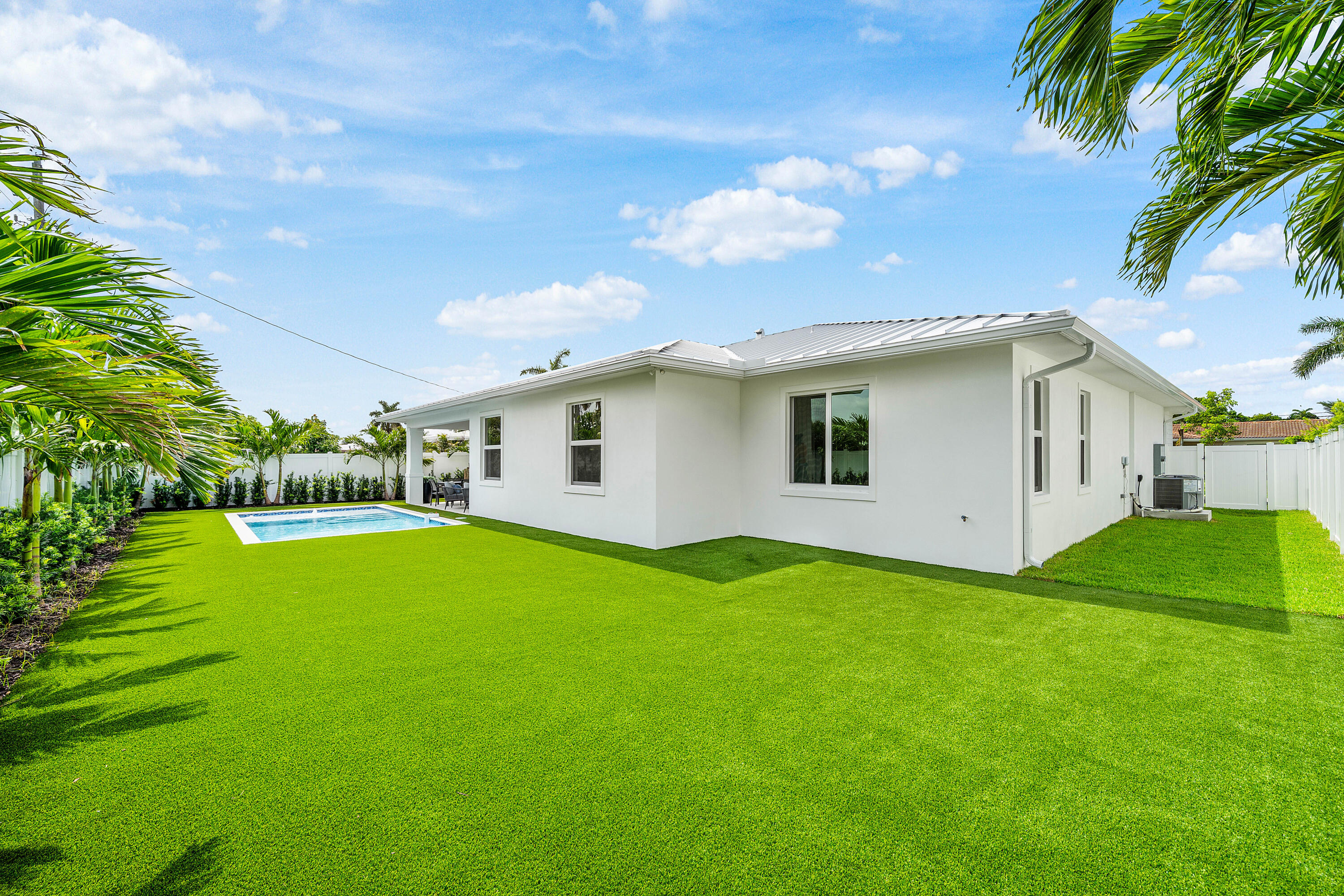 1101 SW 13th Drive