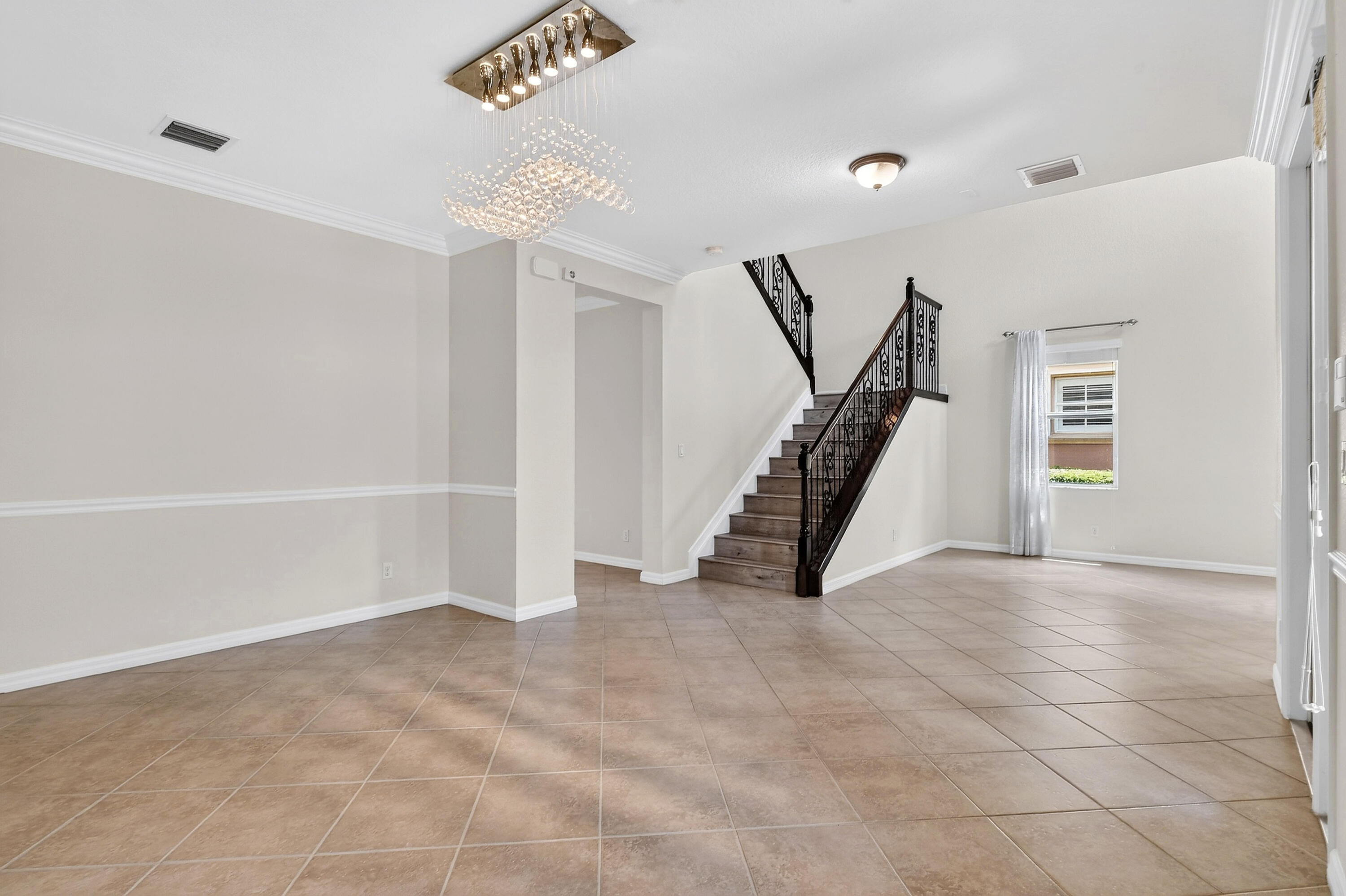 10519 Longleaf Lane