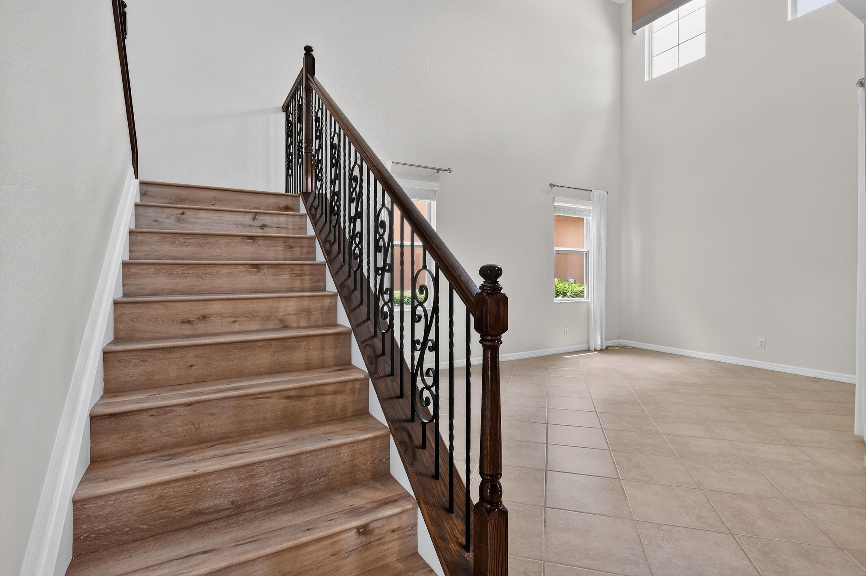 10519 Longleaf Lane