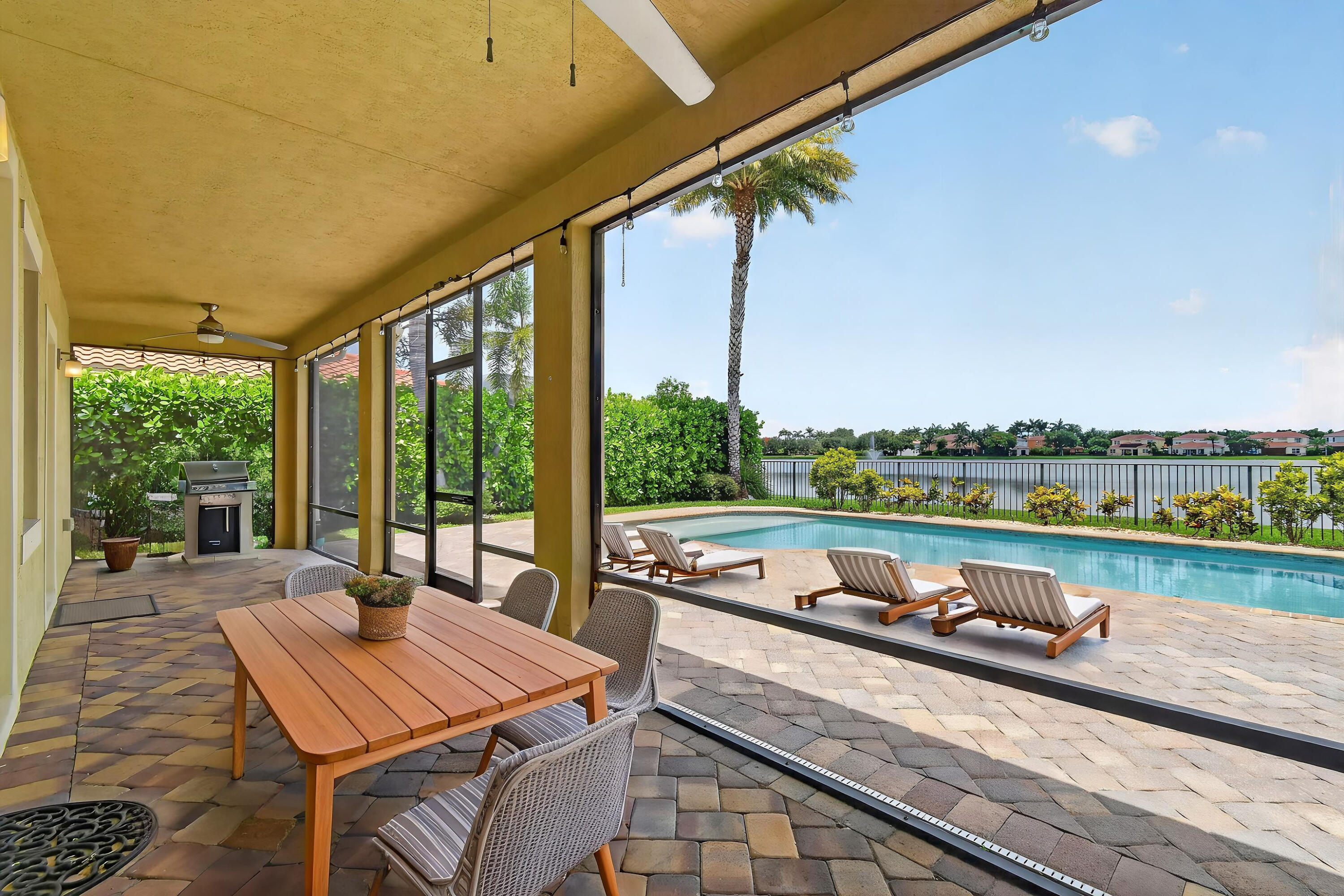 10519 Longleaf Lane