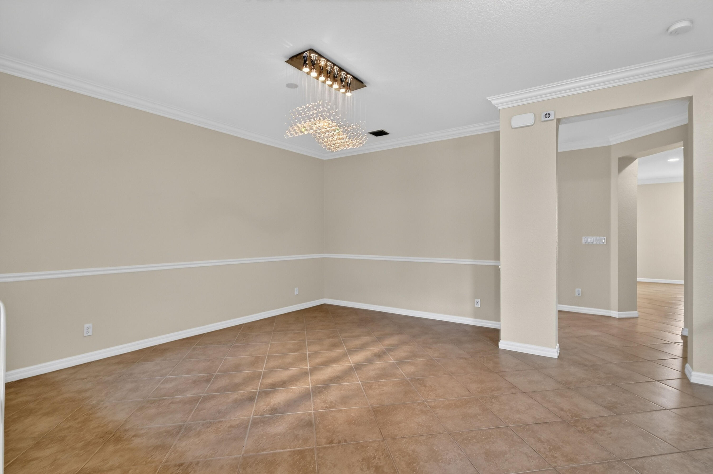 10519 Longleaf Lane