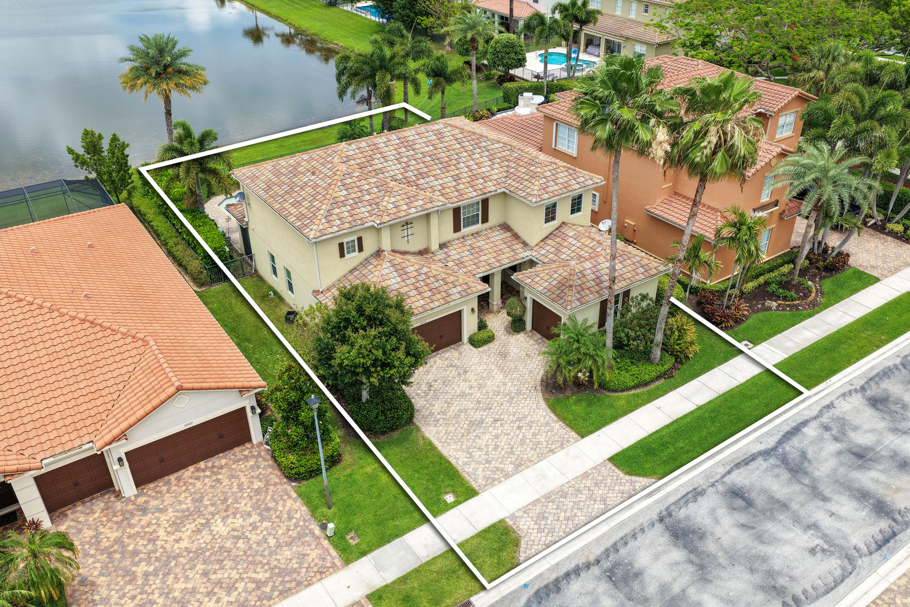 10519 Longleaf Lane