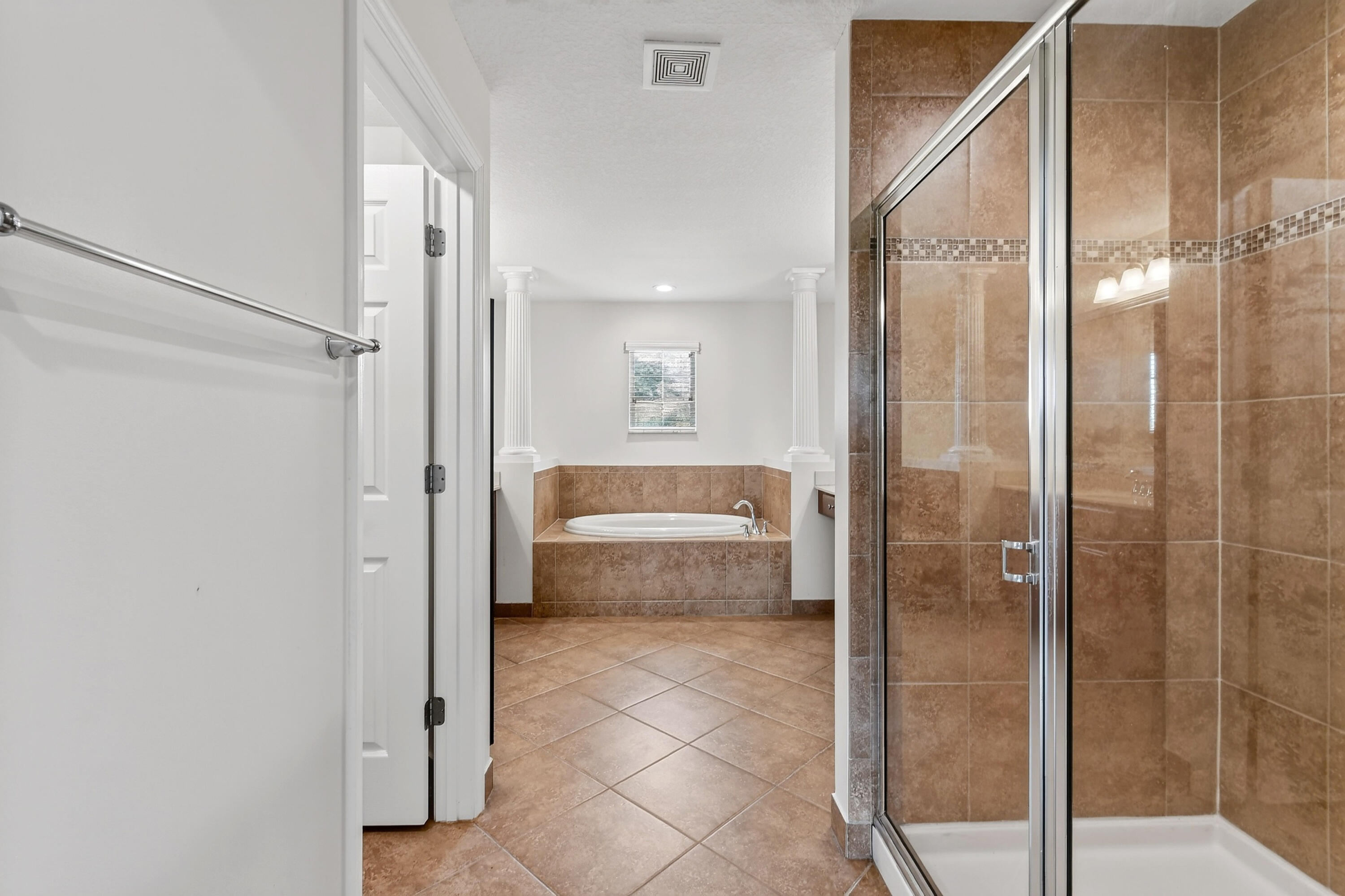 10519 Longleaf Lane