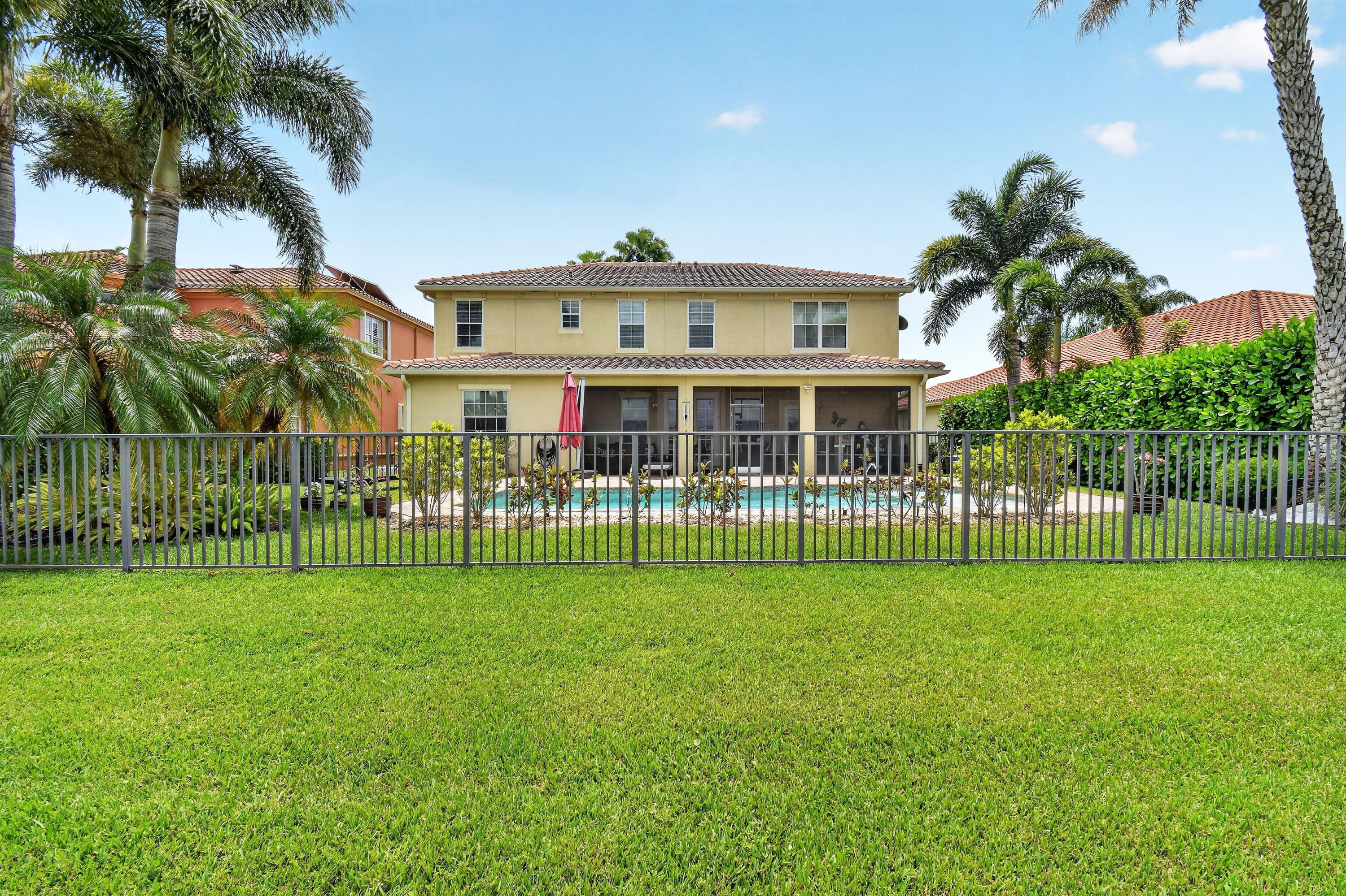 10519 Longleaf Lane