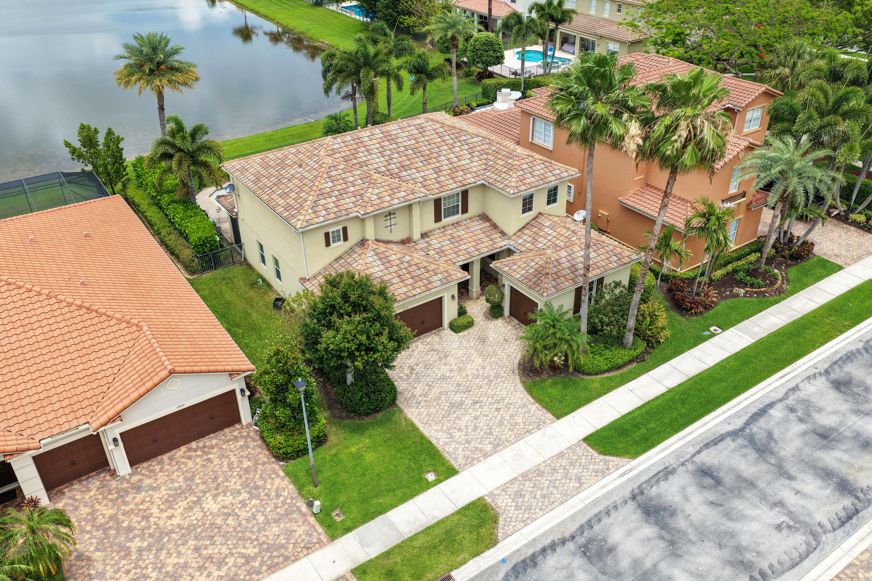 10519 Longleaf Lane