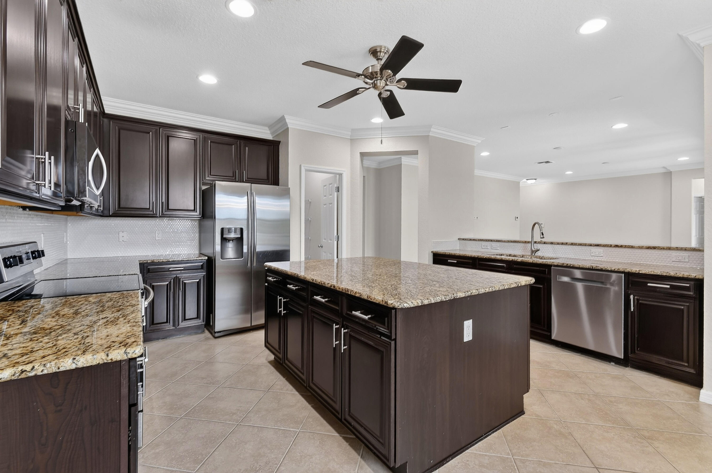 10519 Longleaf Lane