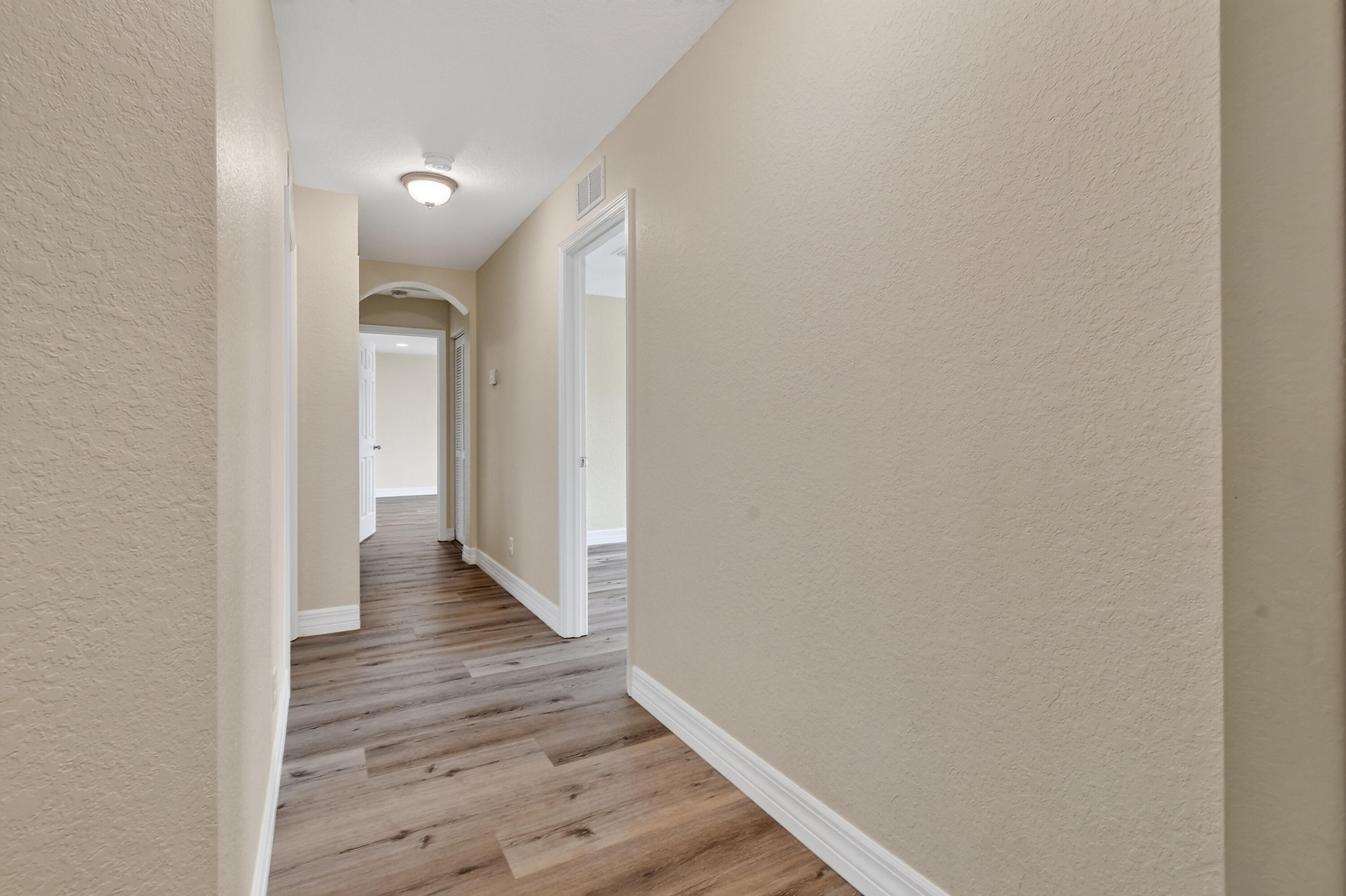 10519 Longleaf Lane