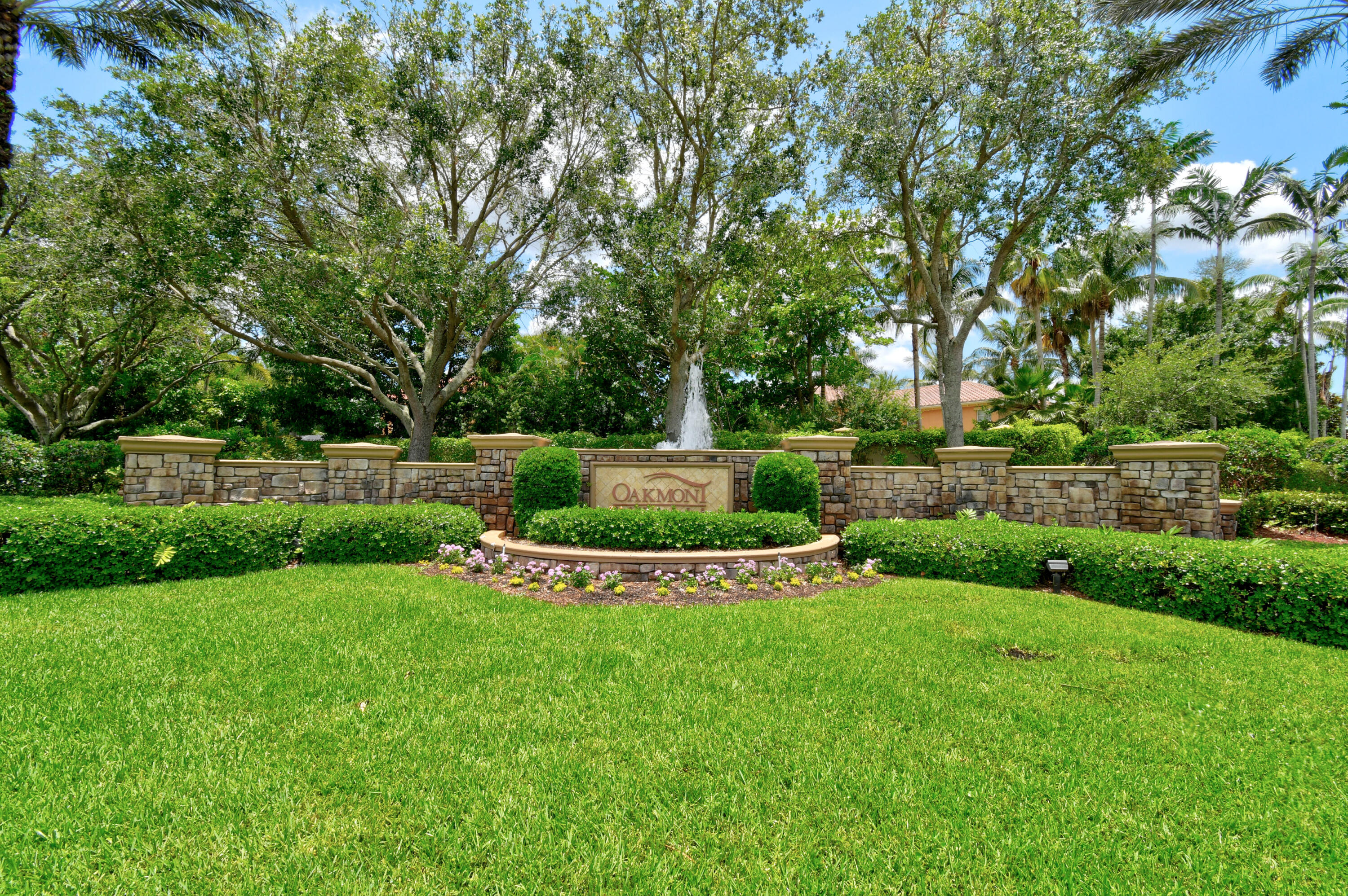 10519 Longleaf Lane