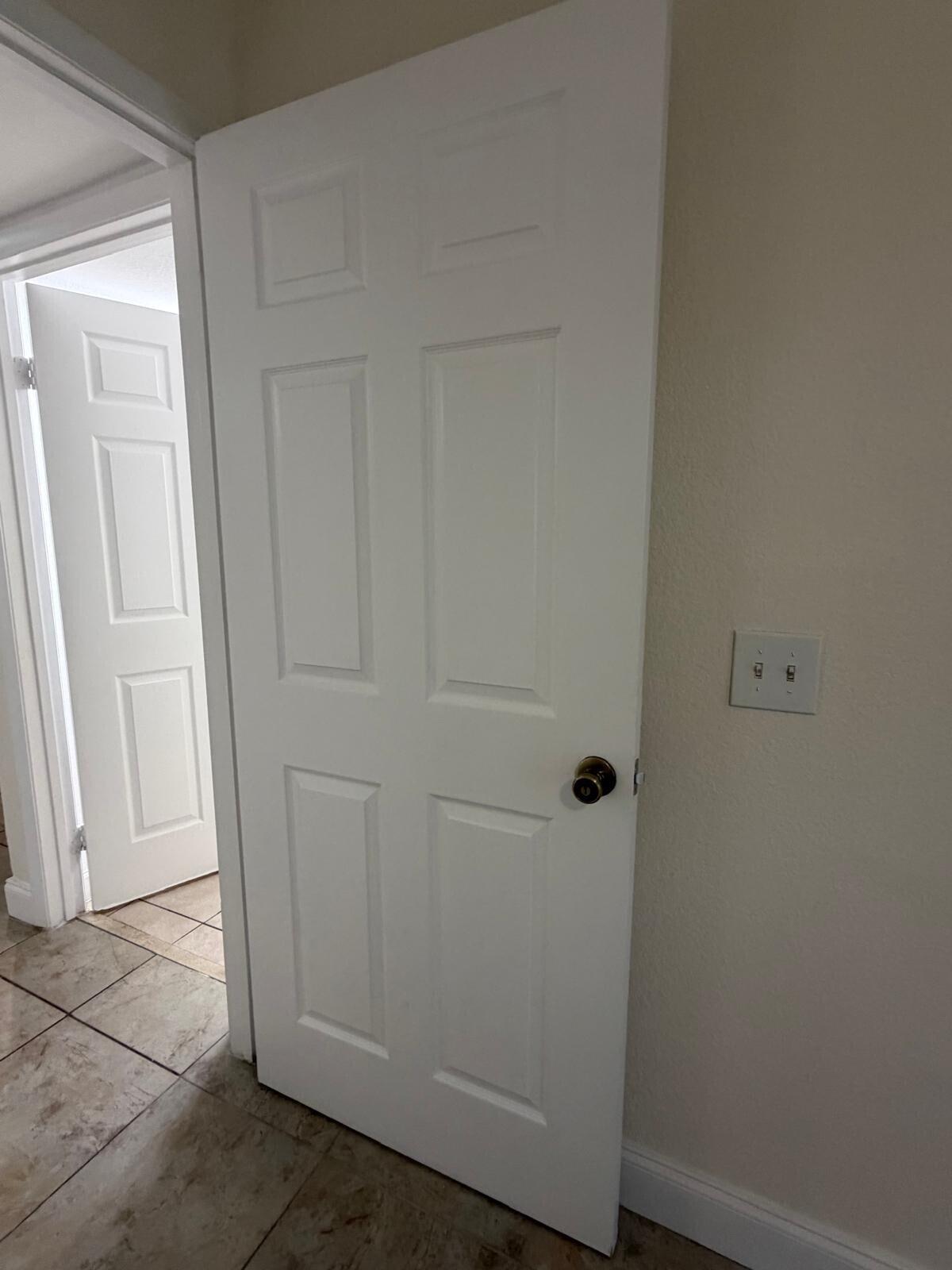 1825 Palm Cove Boulevard 7-105