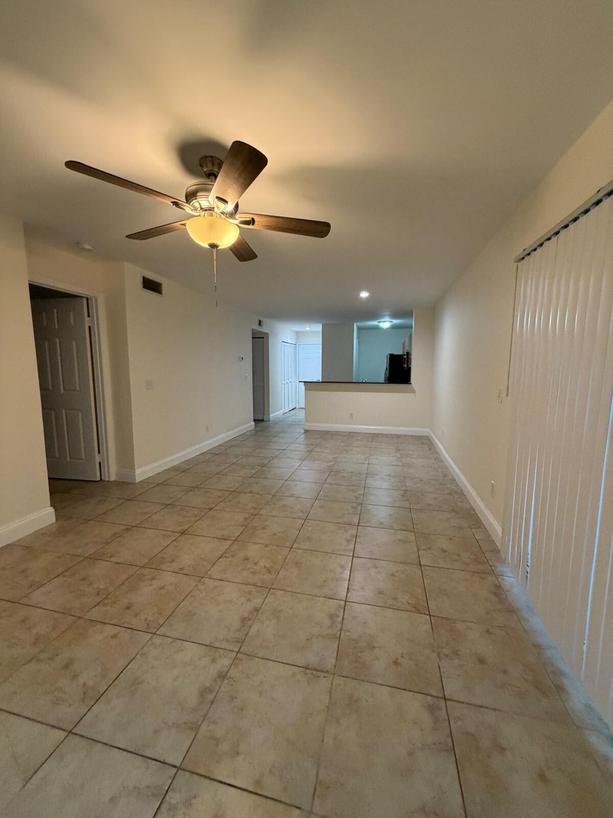 1825 Palm Cove Boulevard 7-105