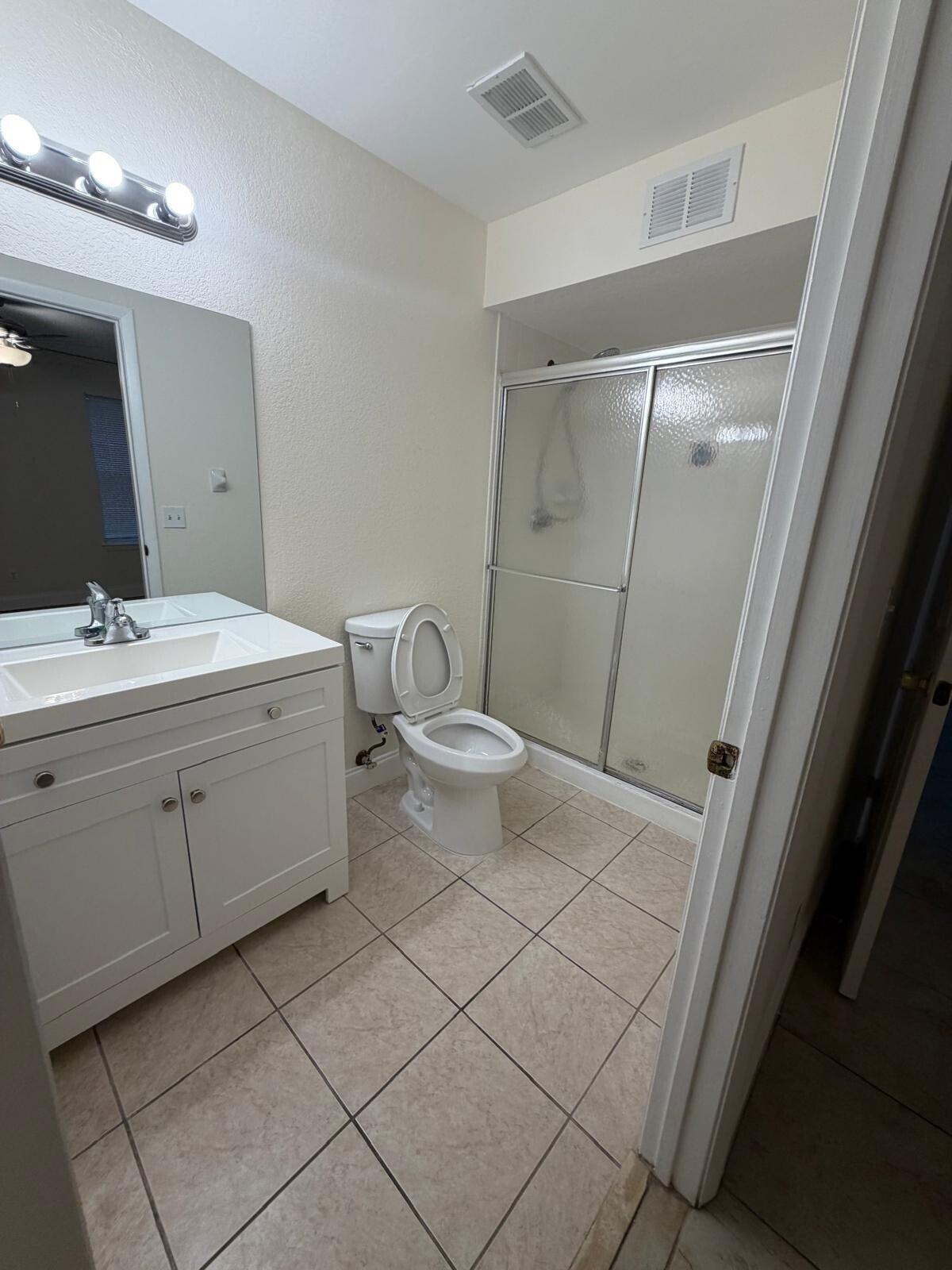 1825 Palm Cove Boulevard 7-105