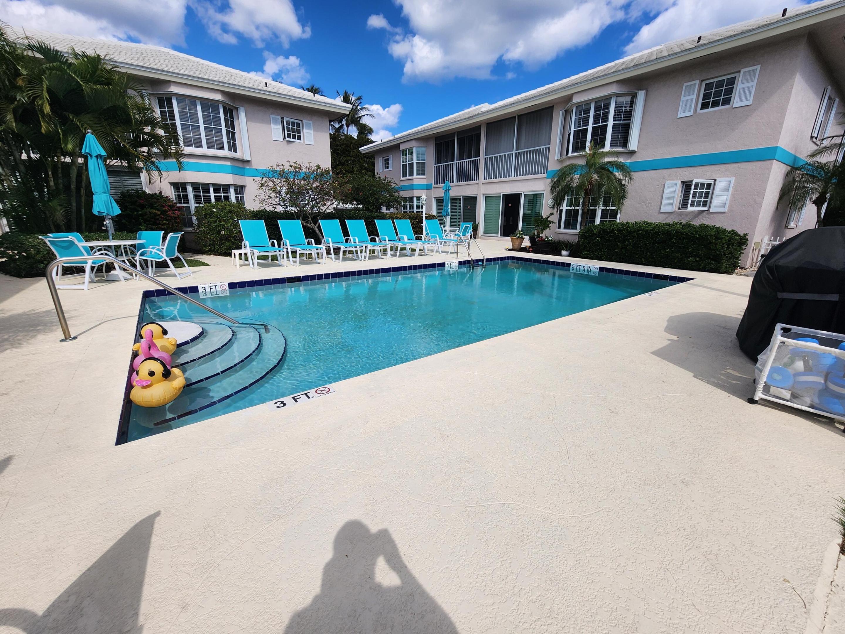 75 Venetian Drive D-11