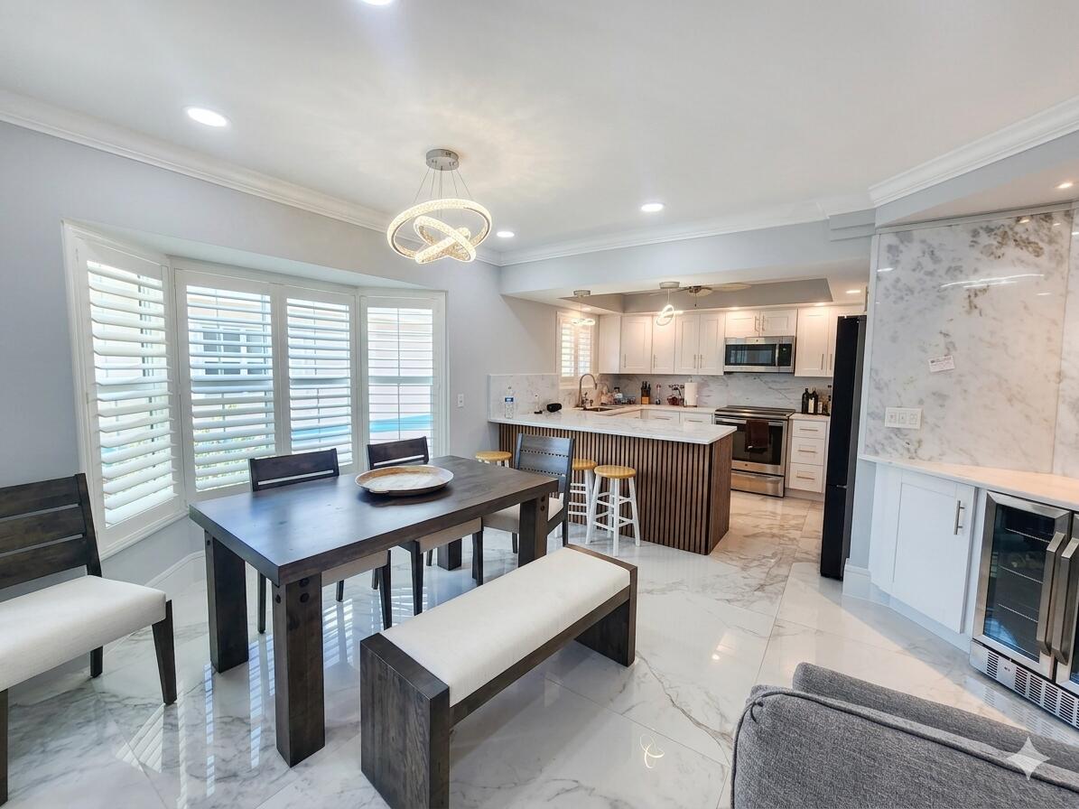 75 Venetian Drive D-11