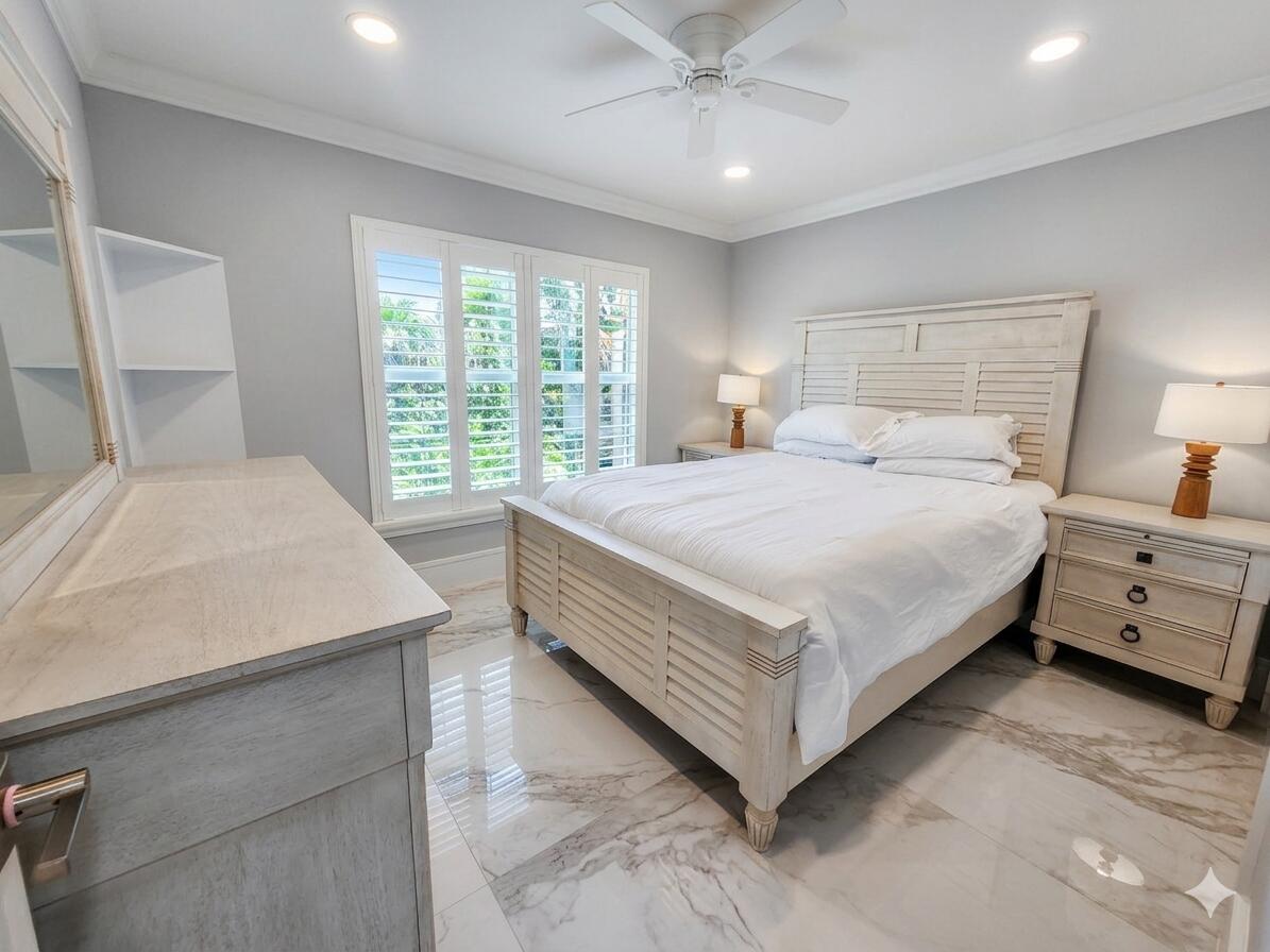 75 Venetian Drive D-11
