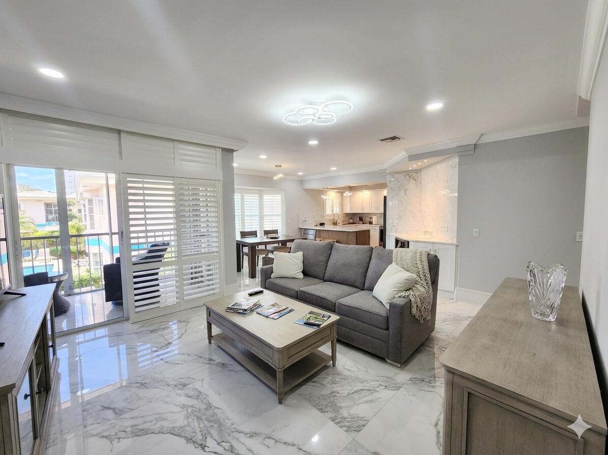 75 Venetian Drive D-11