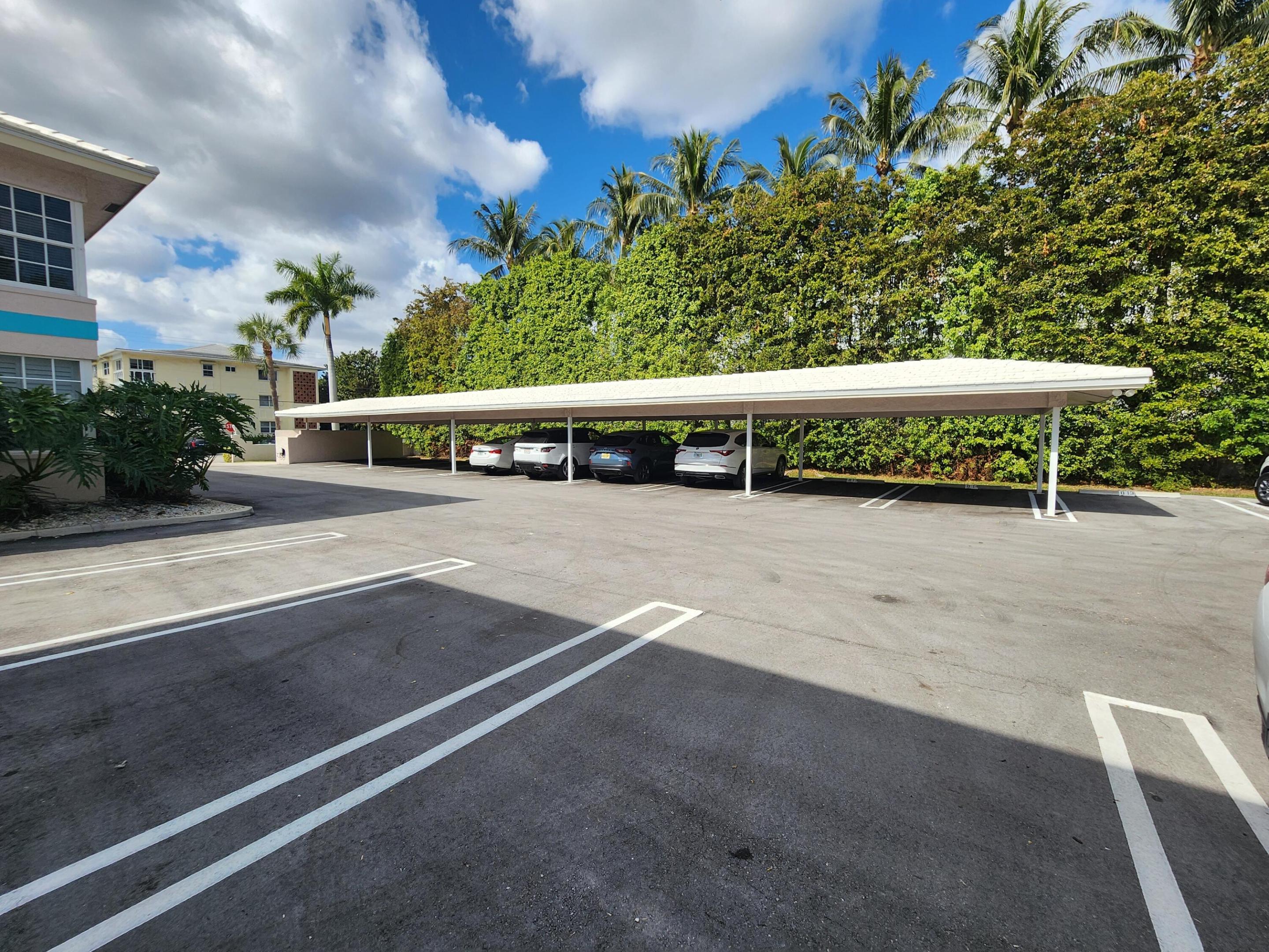 75 Venetian Drive D-11
