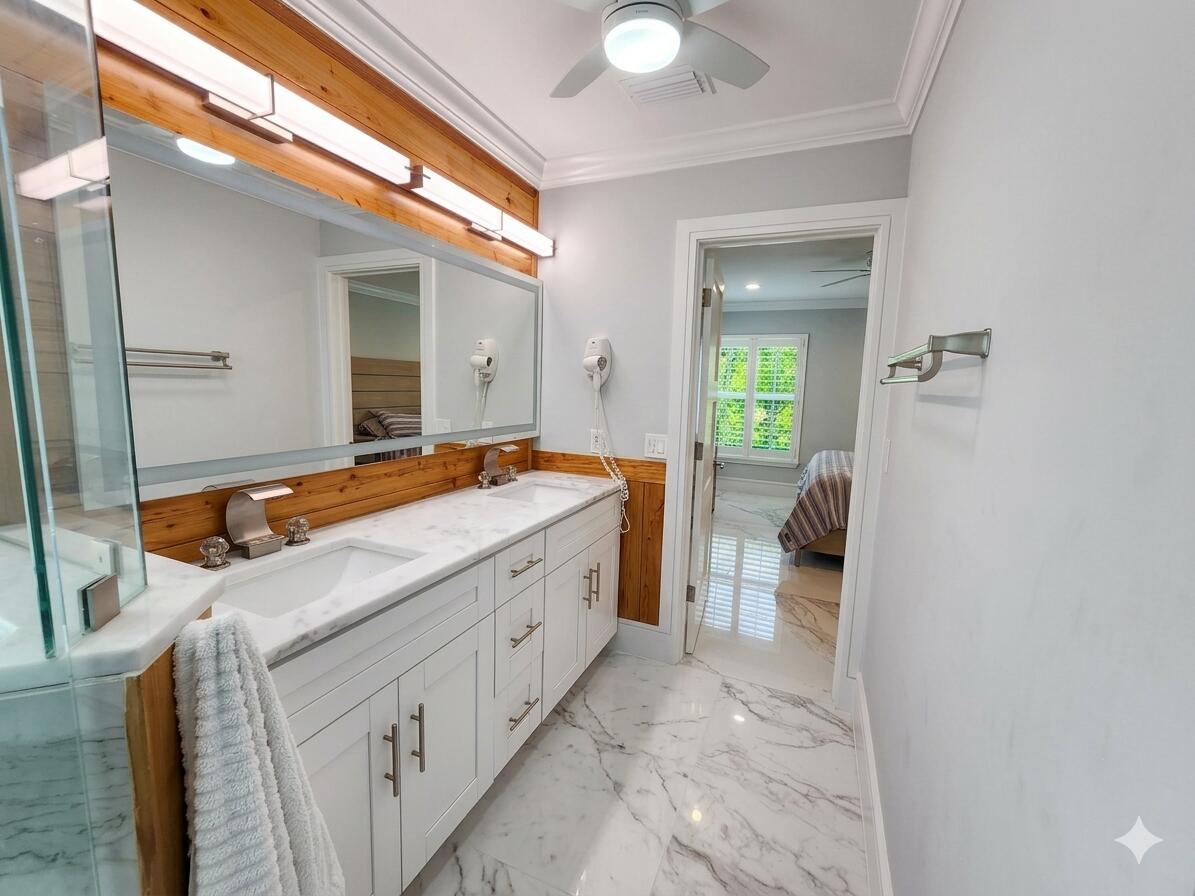75 Venetian Drive D-11