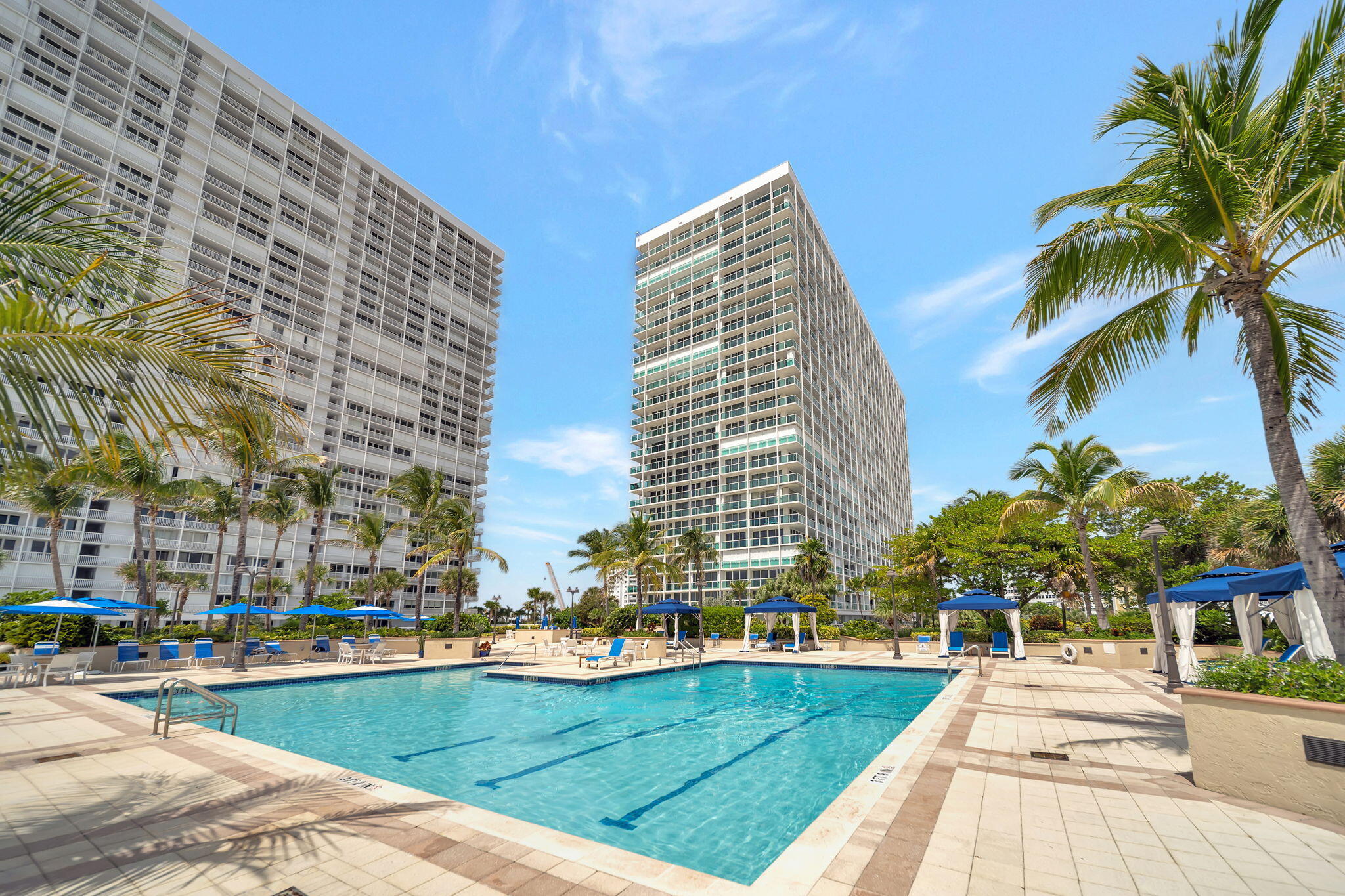 2100 S Ocean Lane 101-102