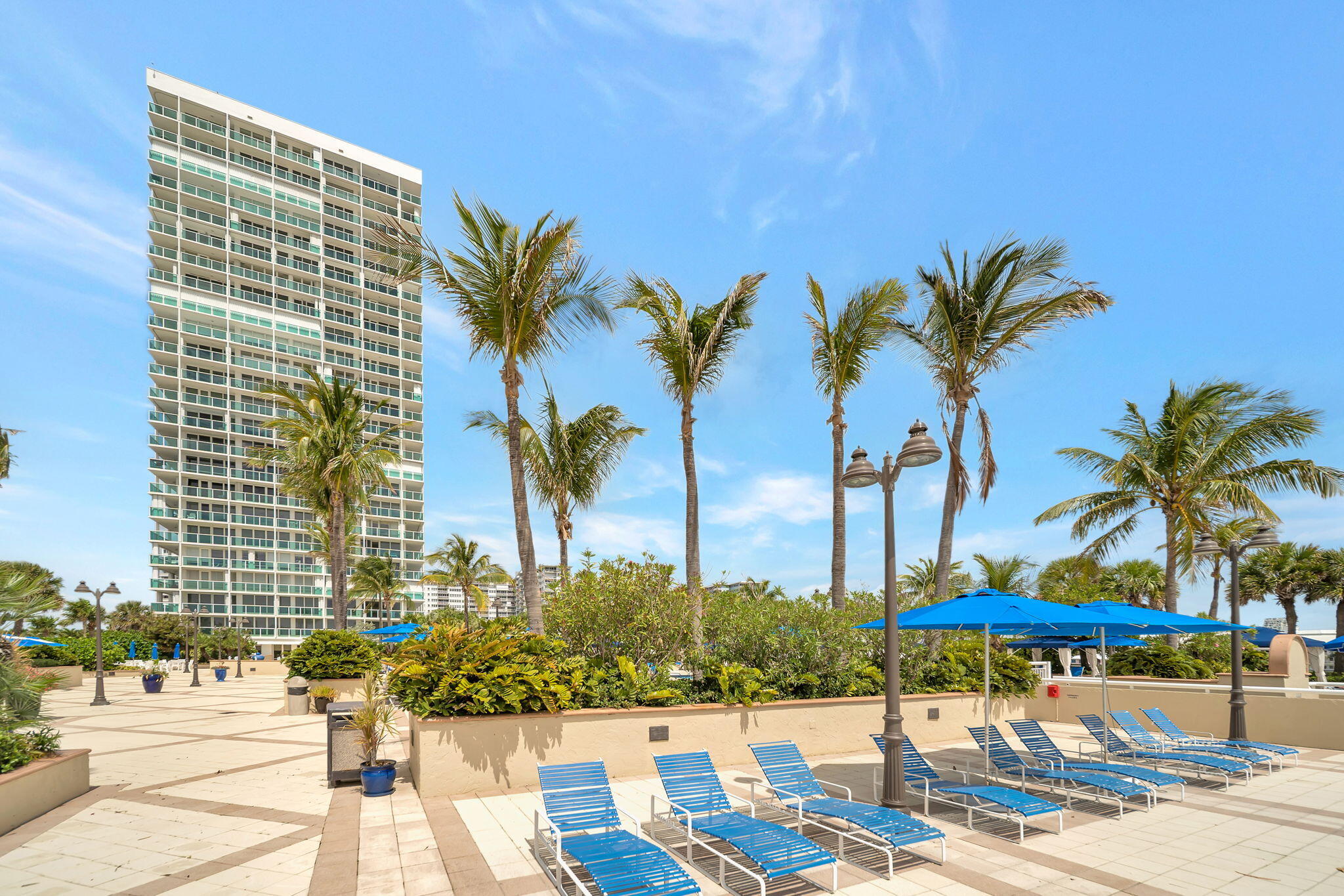 2100 S Ocean Lane 101-102