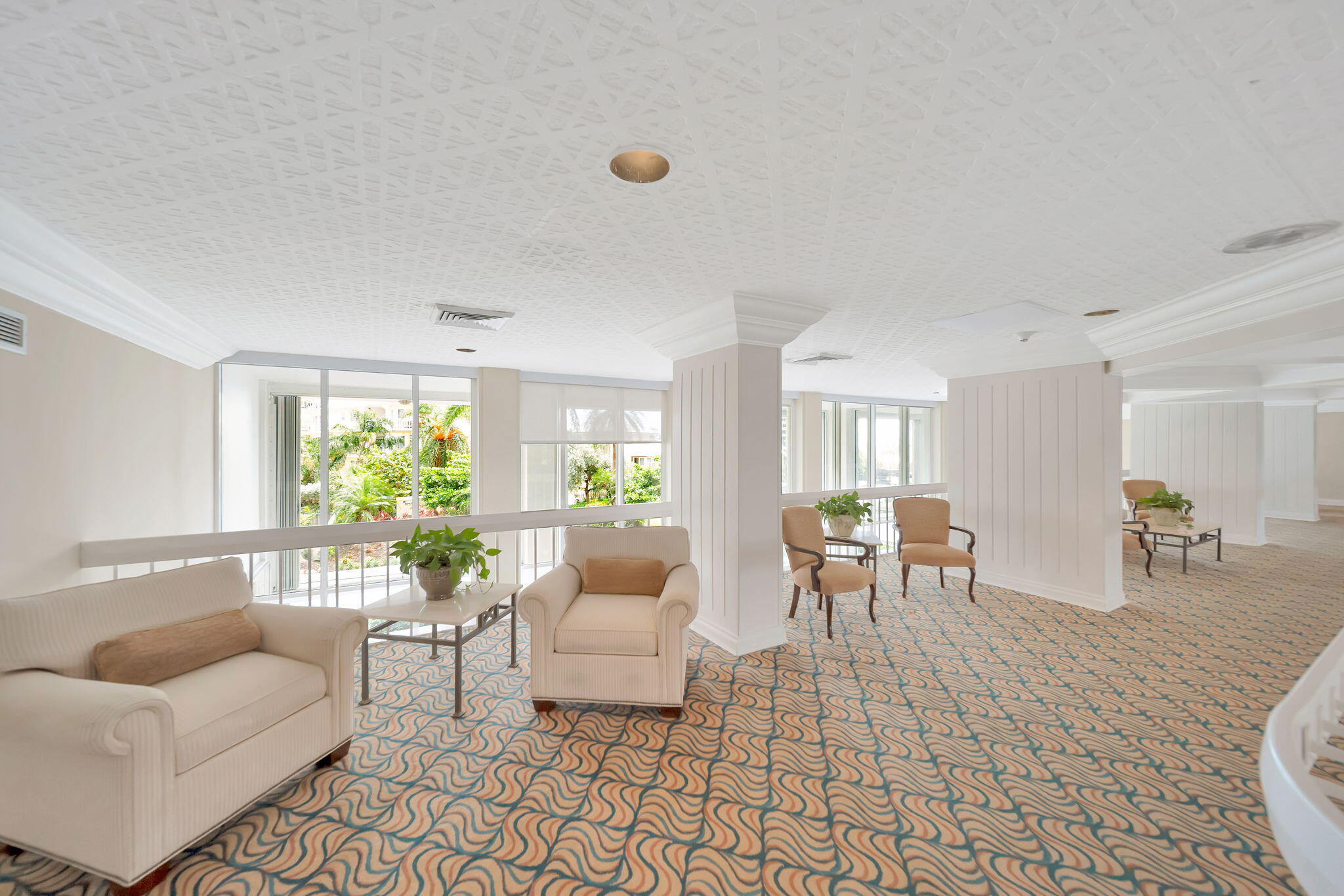 2100 S Ocean Lane 101-102