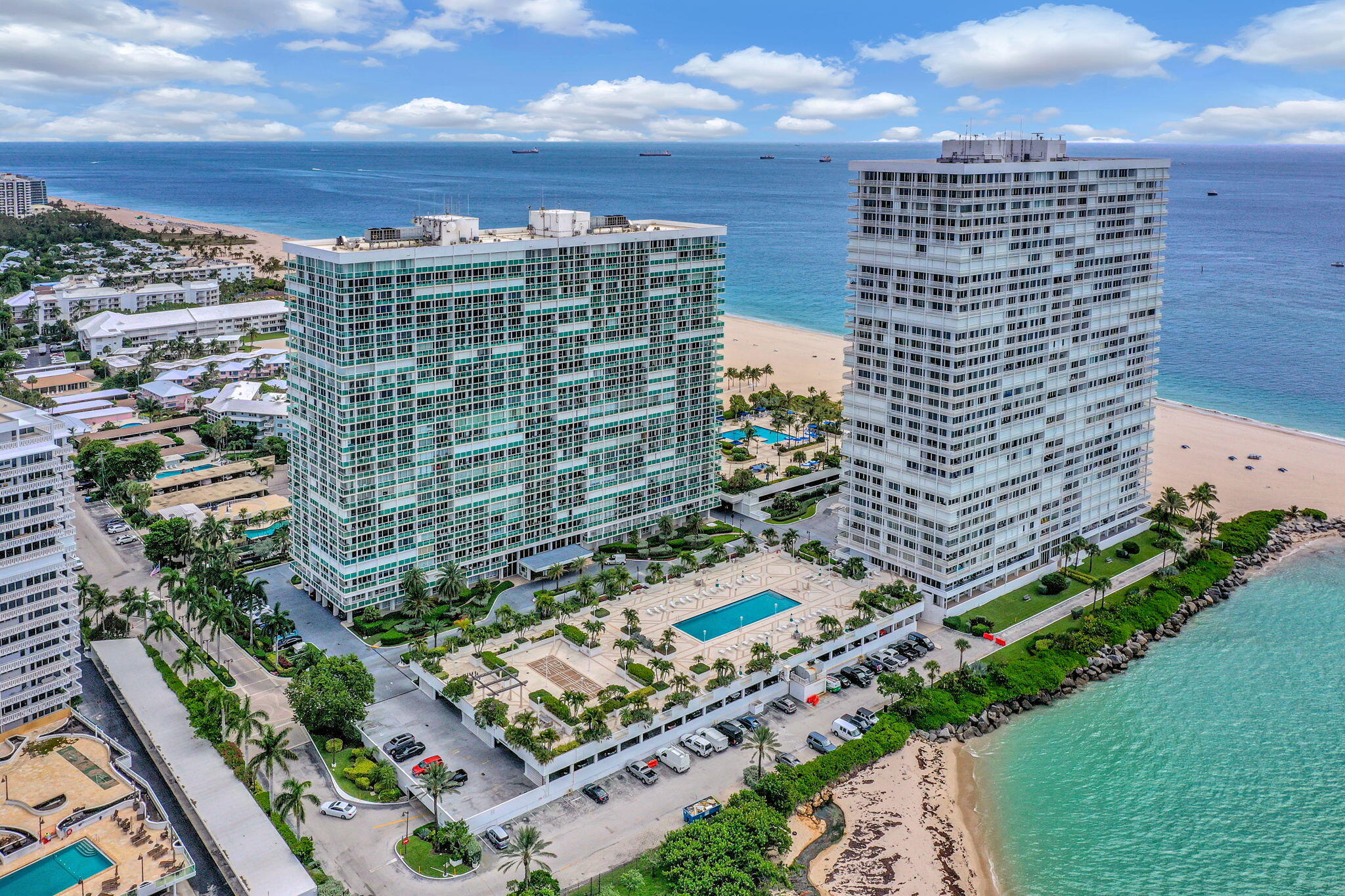 2100 S Ocean Lane 101-102