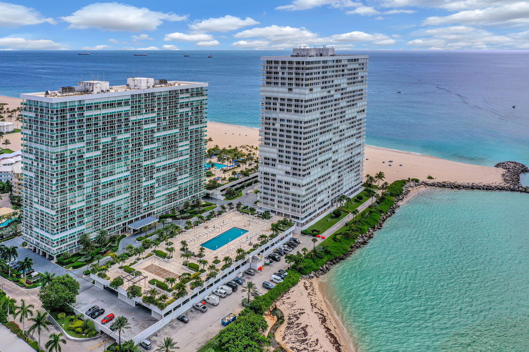 2100 S Ocean Lane 101-102
