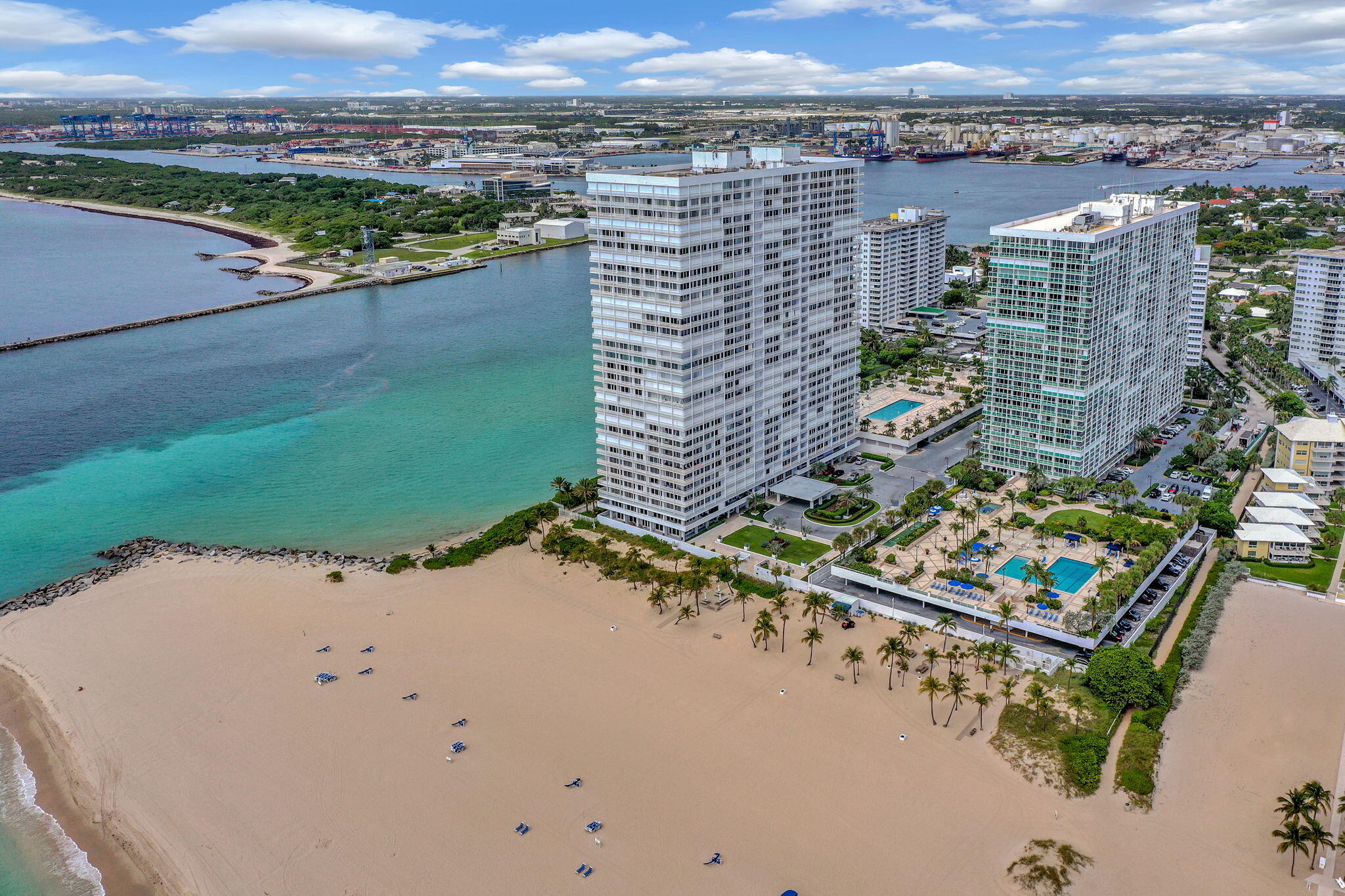 2100 S Ocean Lane 101-102