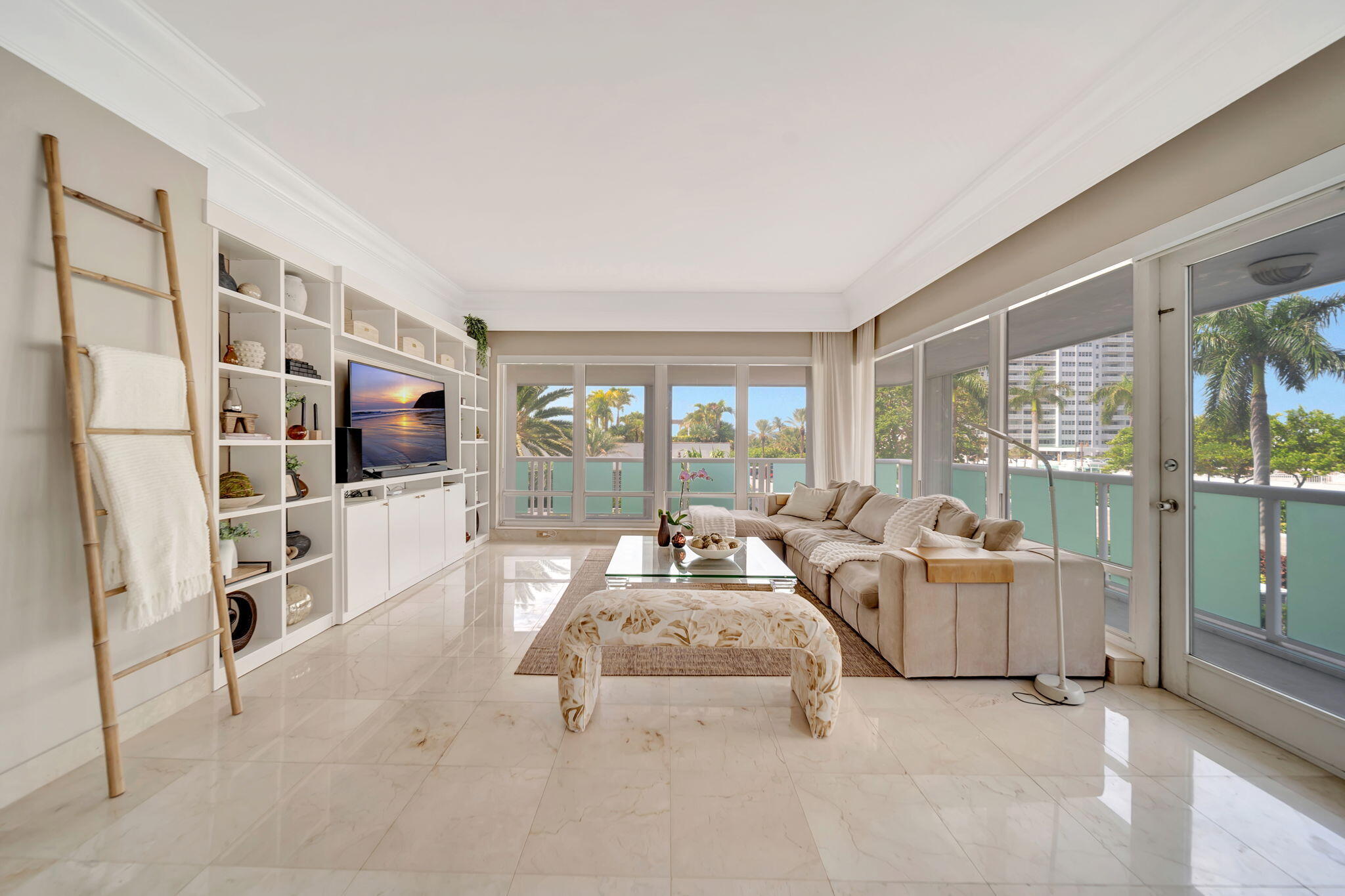 2100 S Ocean Lane 101-102