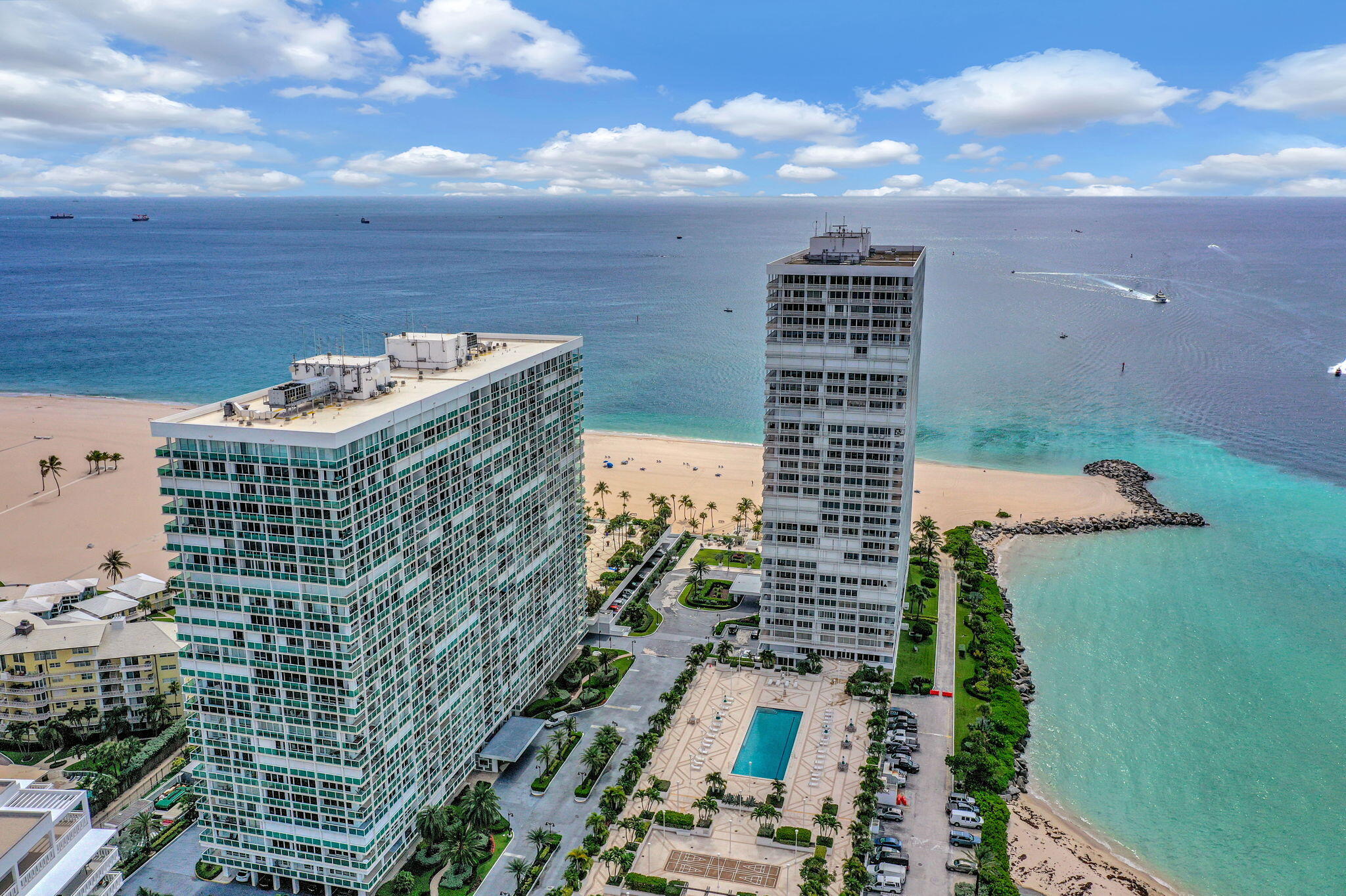 2100 S Ocean Lane 101-102