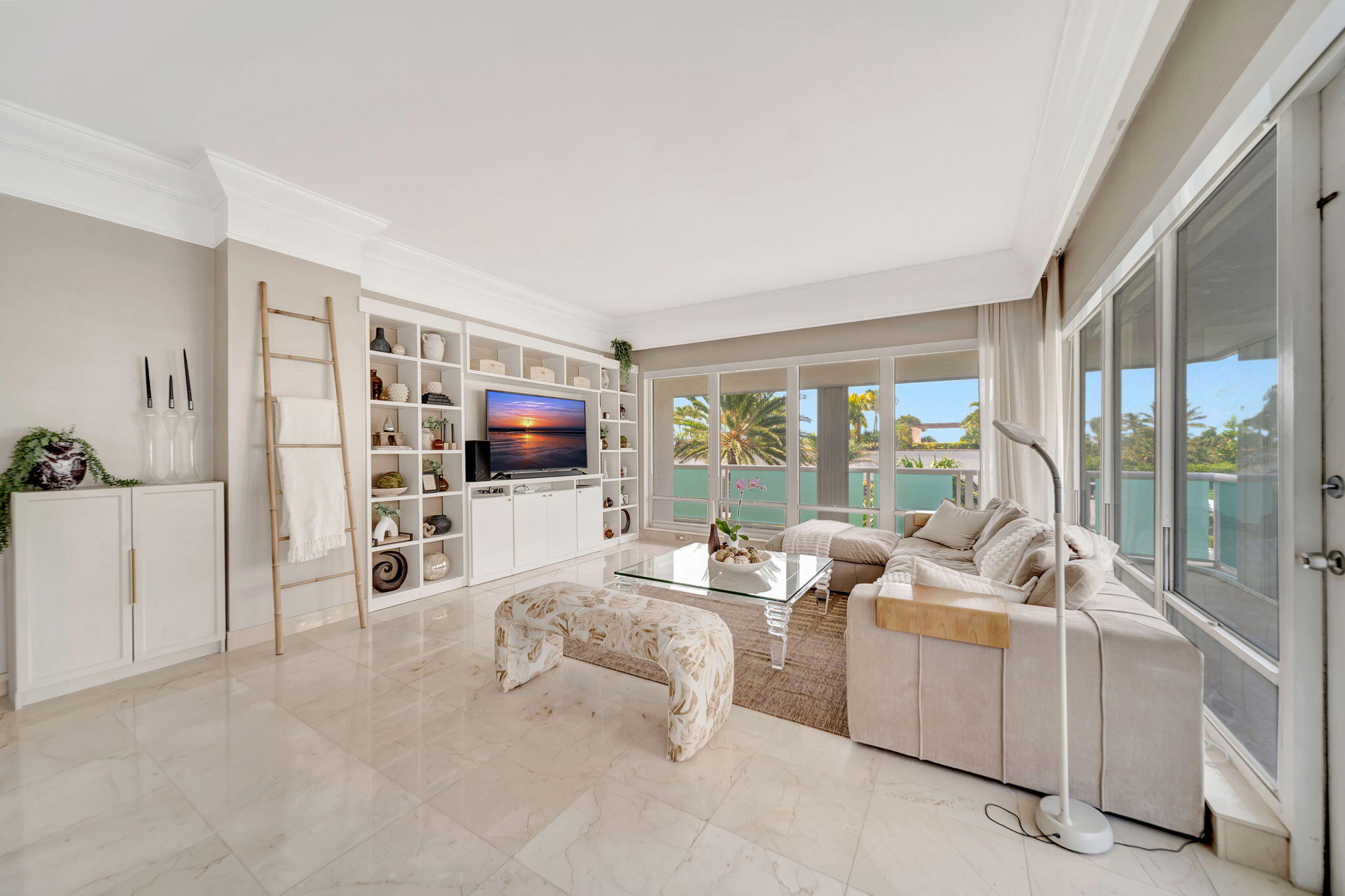 2100 S Ocean Lane 101-102