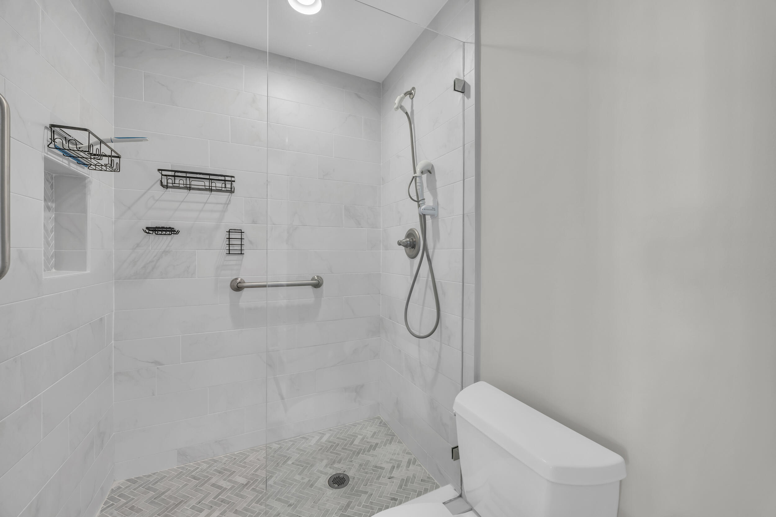 1105 Duncan Circle 104