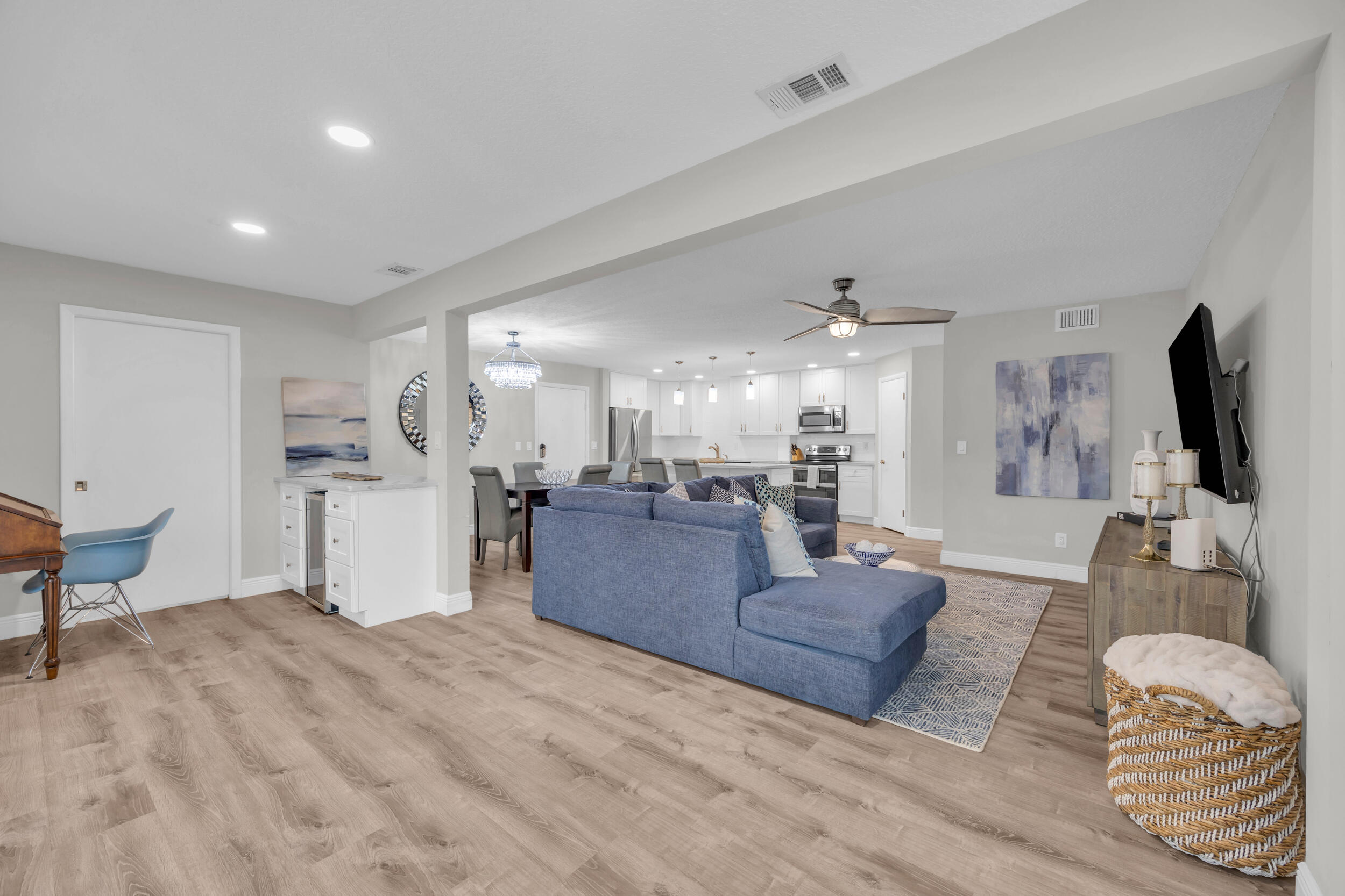 1105 Duncan Circle 104