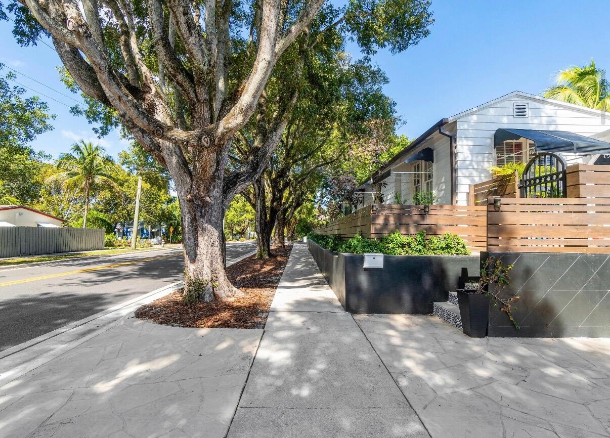 744 Sunset Road