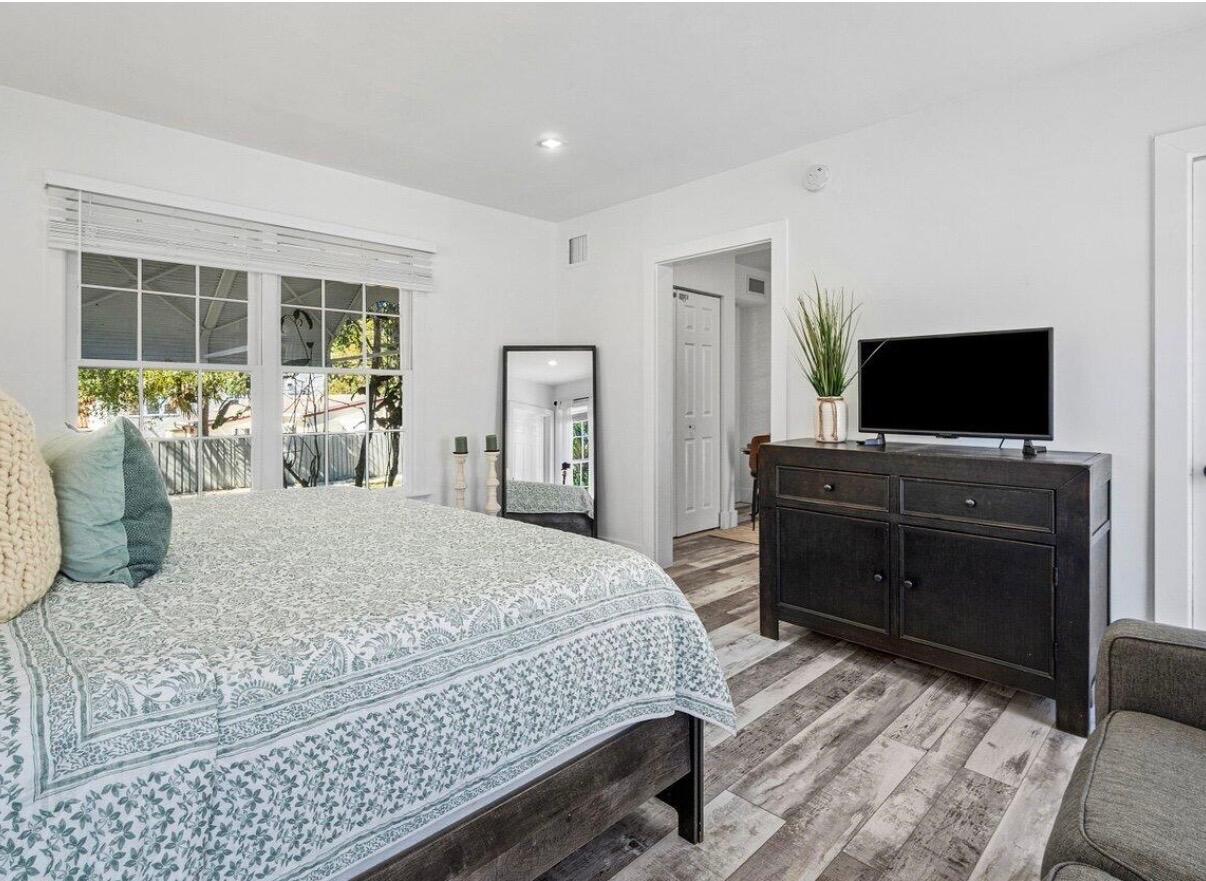 744 Sunset Road