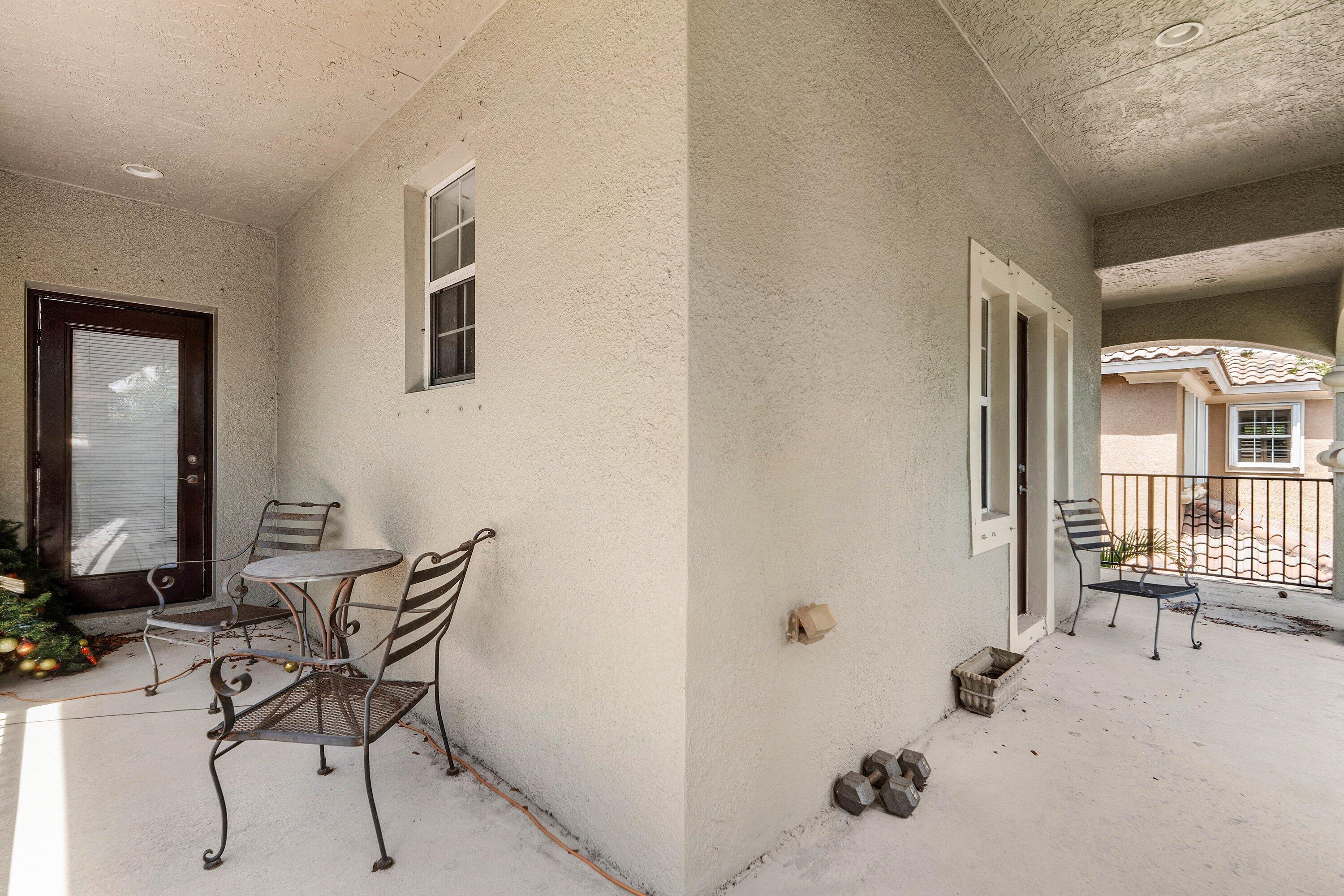 599 Cresta Circle