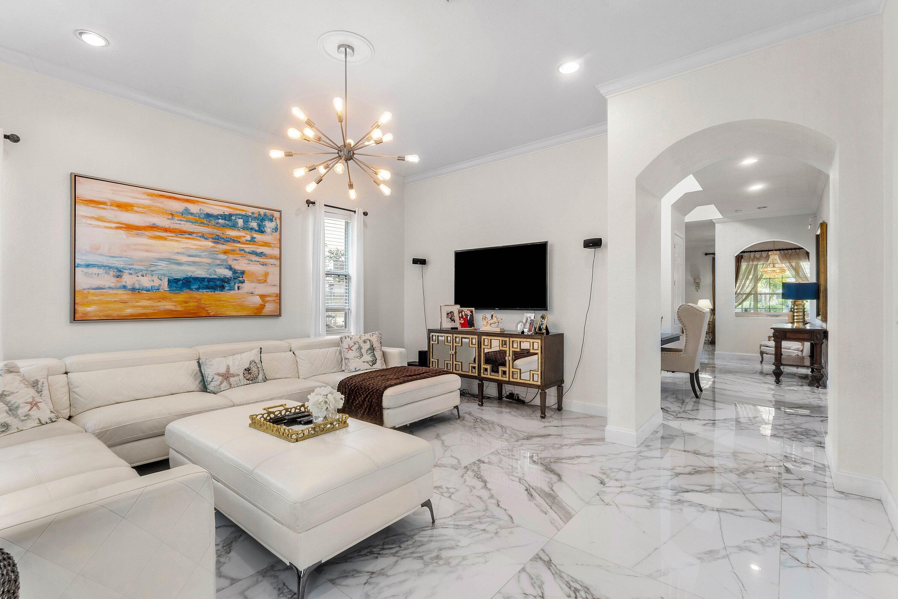 599 Cresta Circle