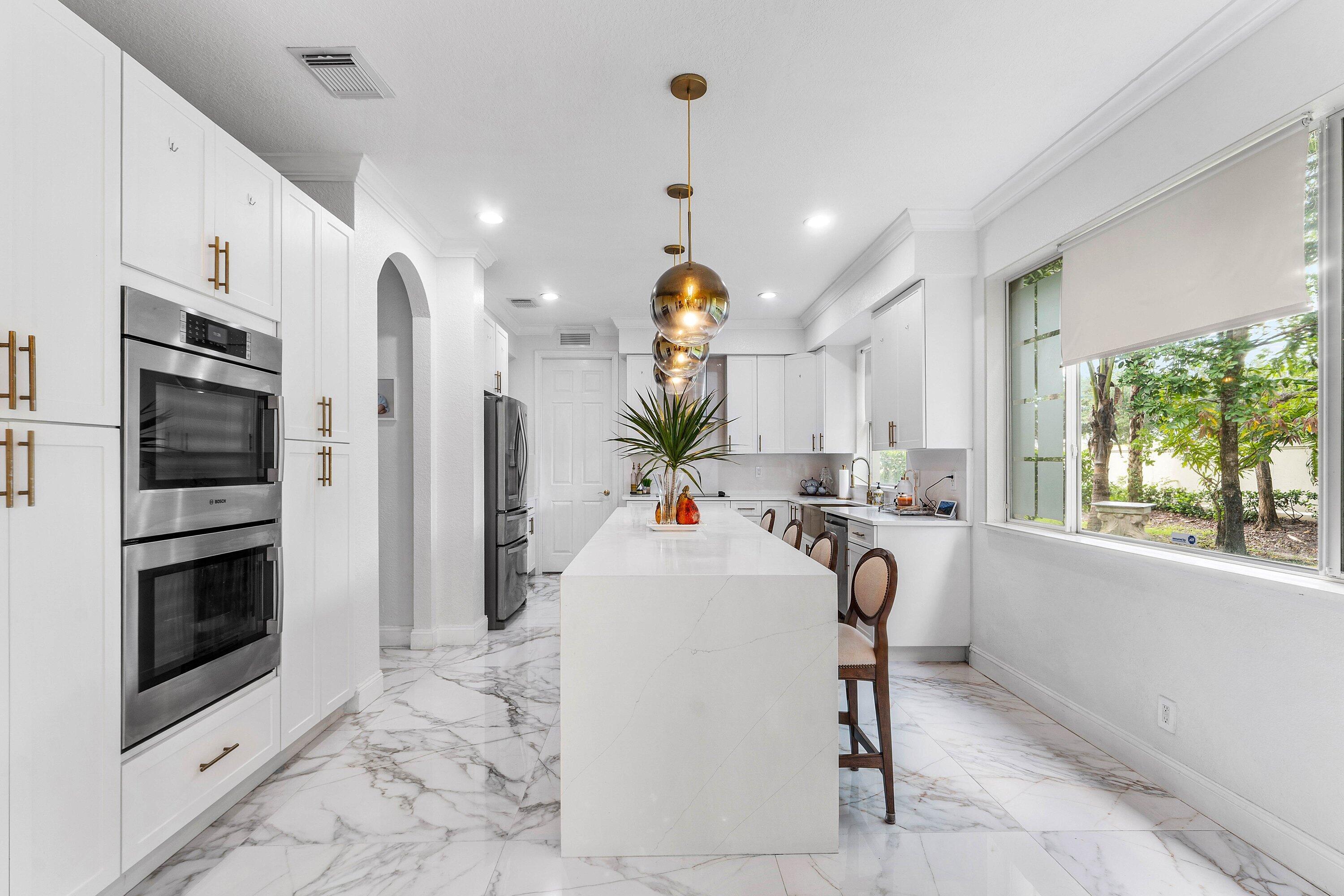 599 Cresta Circle