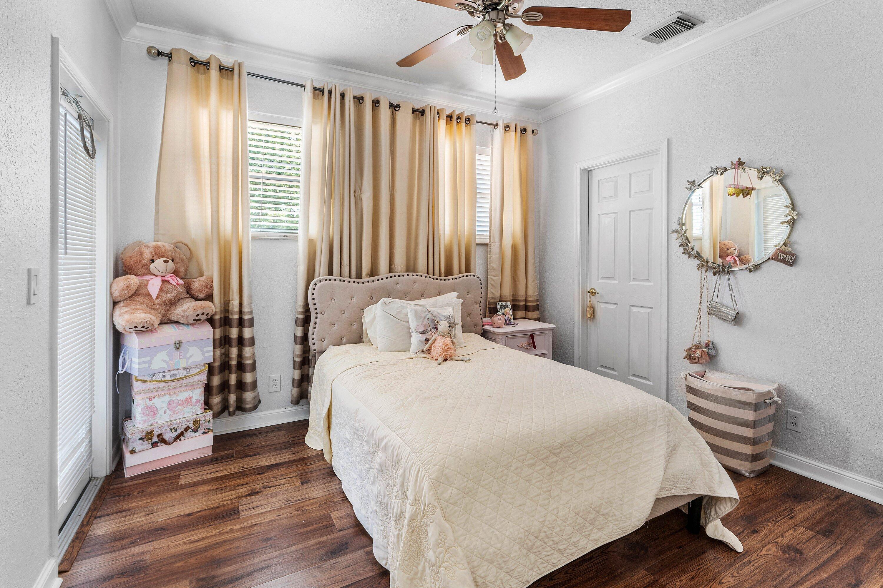 599 Cresta Circle