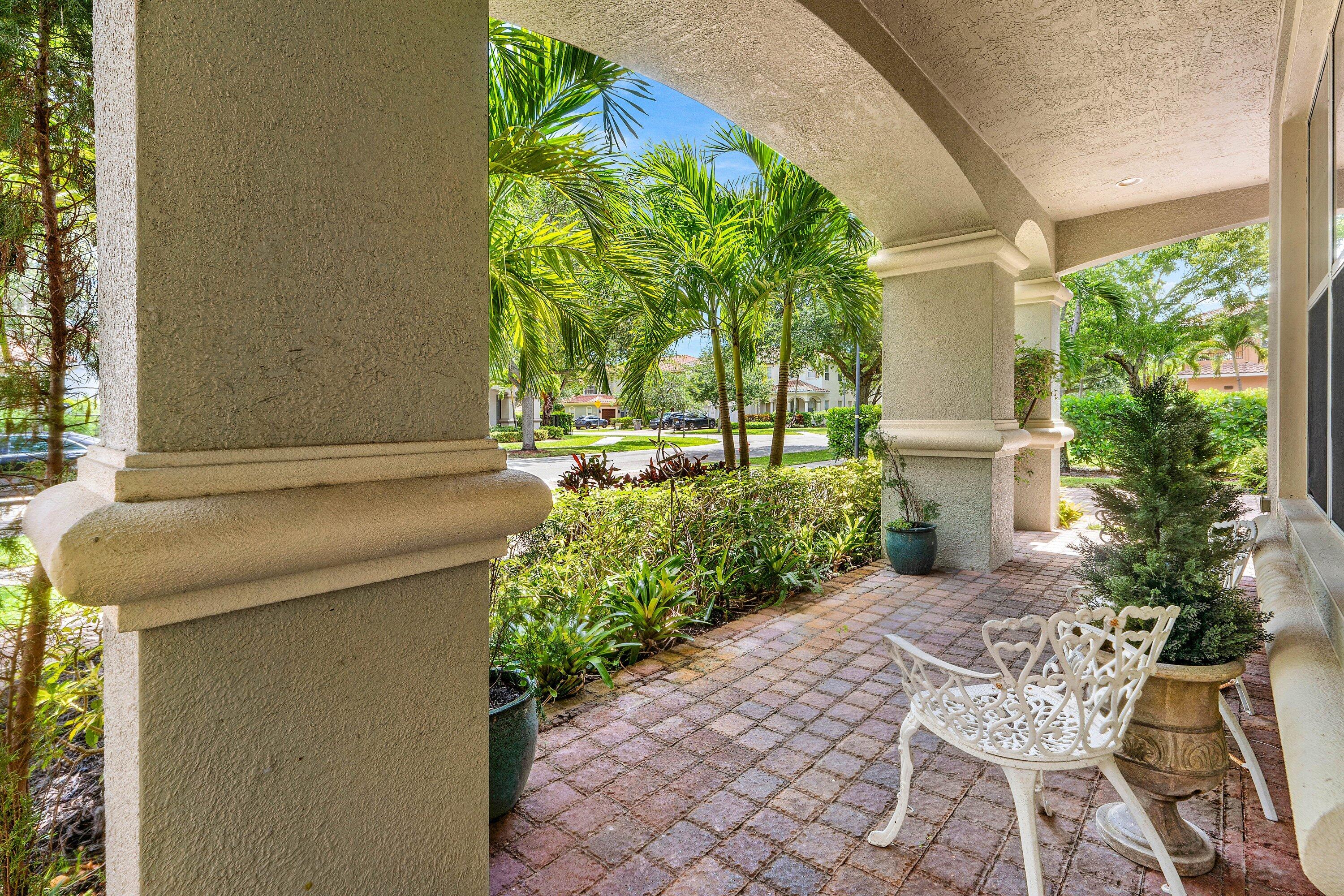 599 Cresta Circle