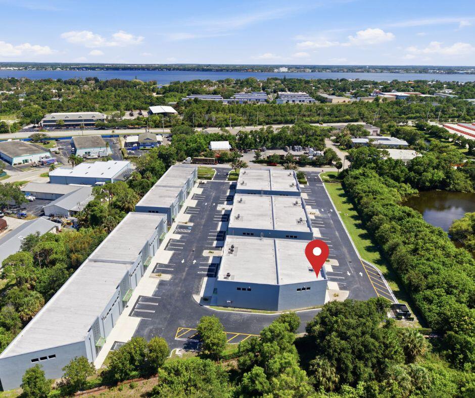 861 NE Industrial Blvd Boulevard 18