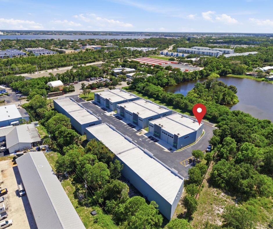 861 NE Industrial Blvd Boulevard 18
