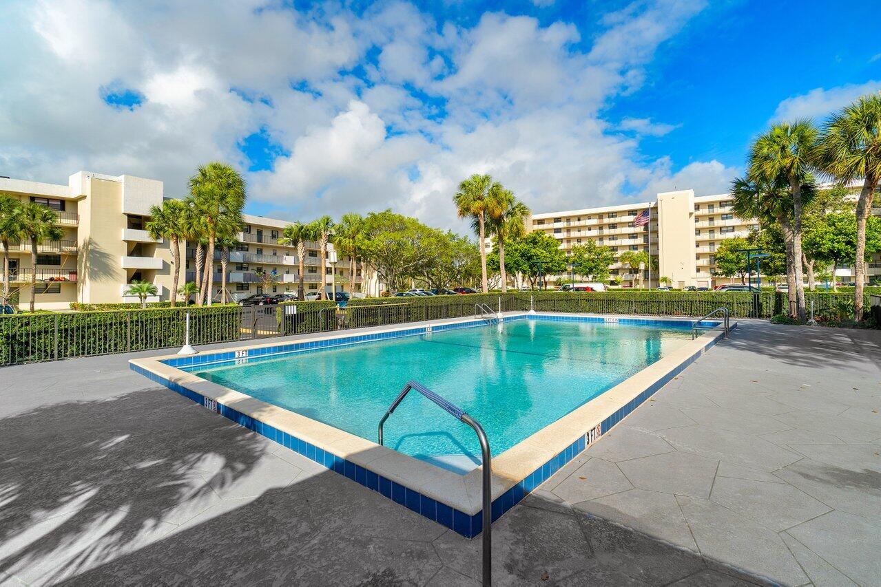2400 Deer Creek Country Club Boulevard 608-1
