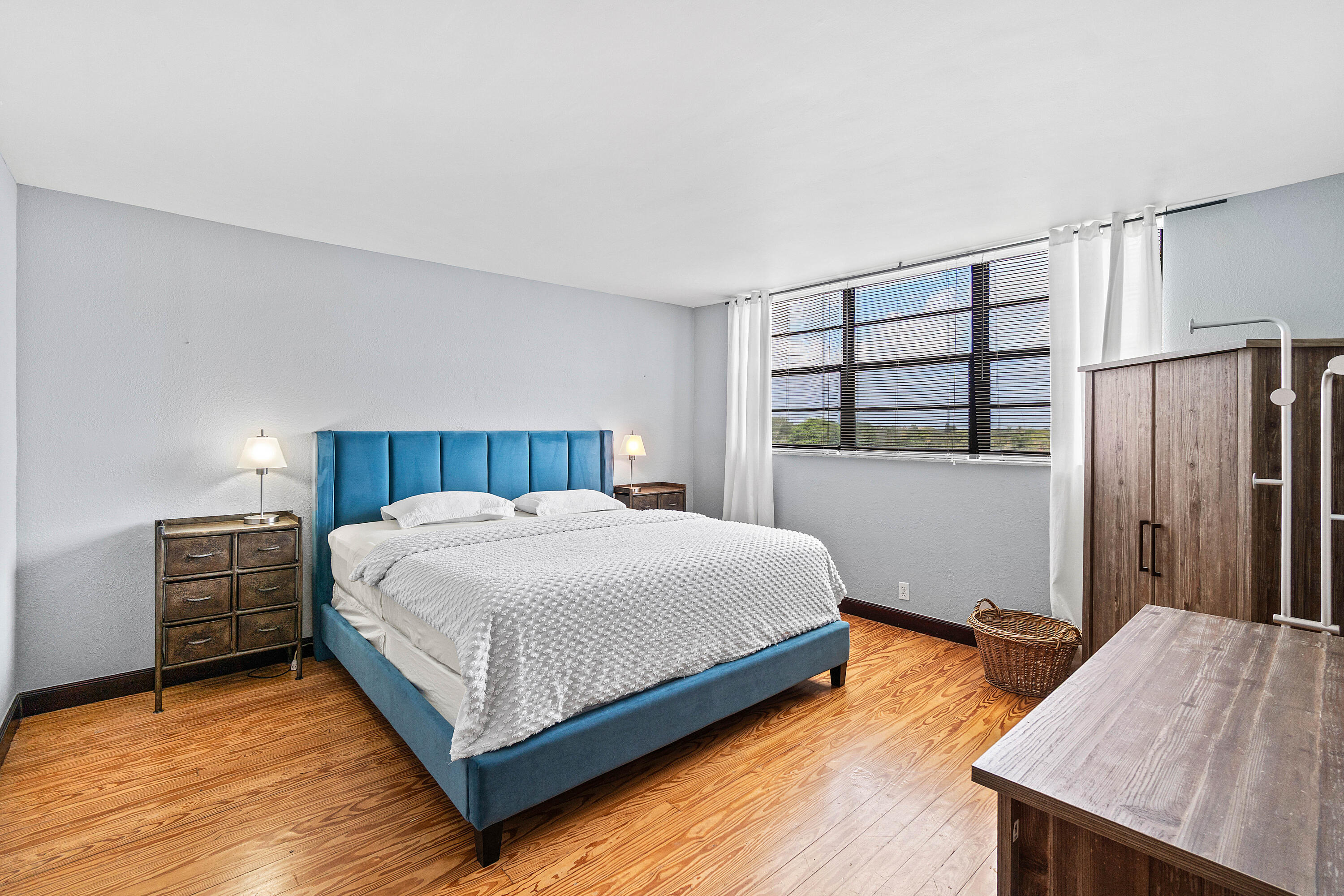 2400 Deer Creek Country Club Boulevard 608-1