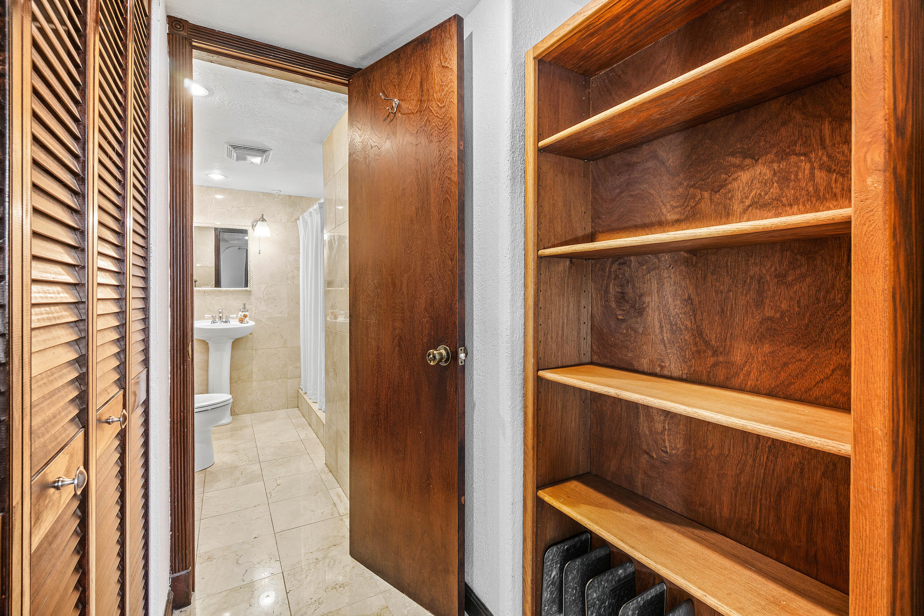 2400 Deer Creek Country Club Boulevard 608-1