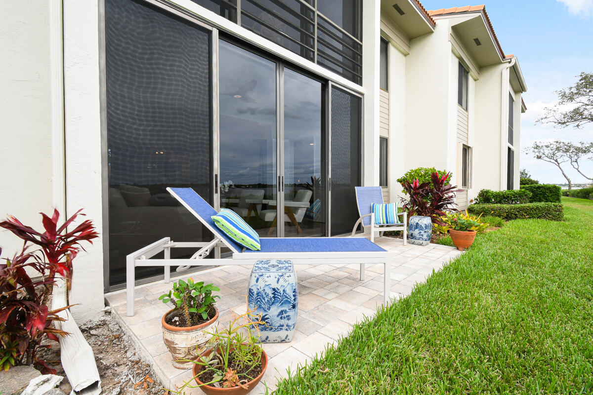 2570 NW Seagrass Drive 3a